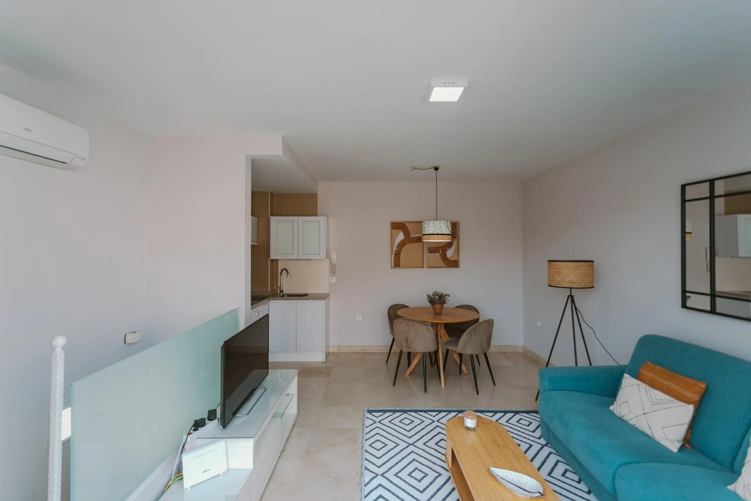 Apto. con terraza privada centro