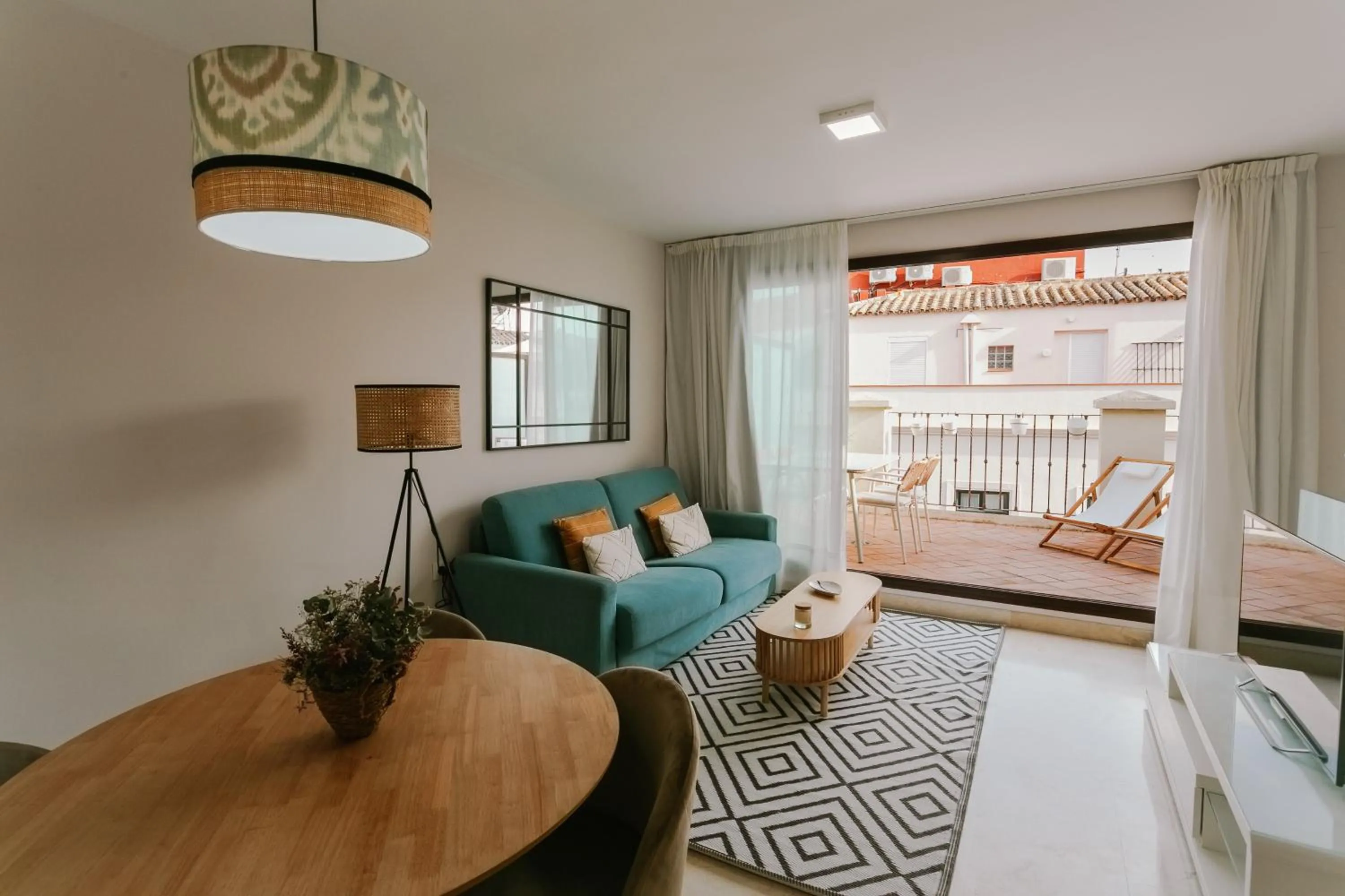 Apto. con terraza privada centro