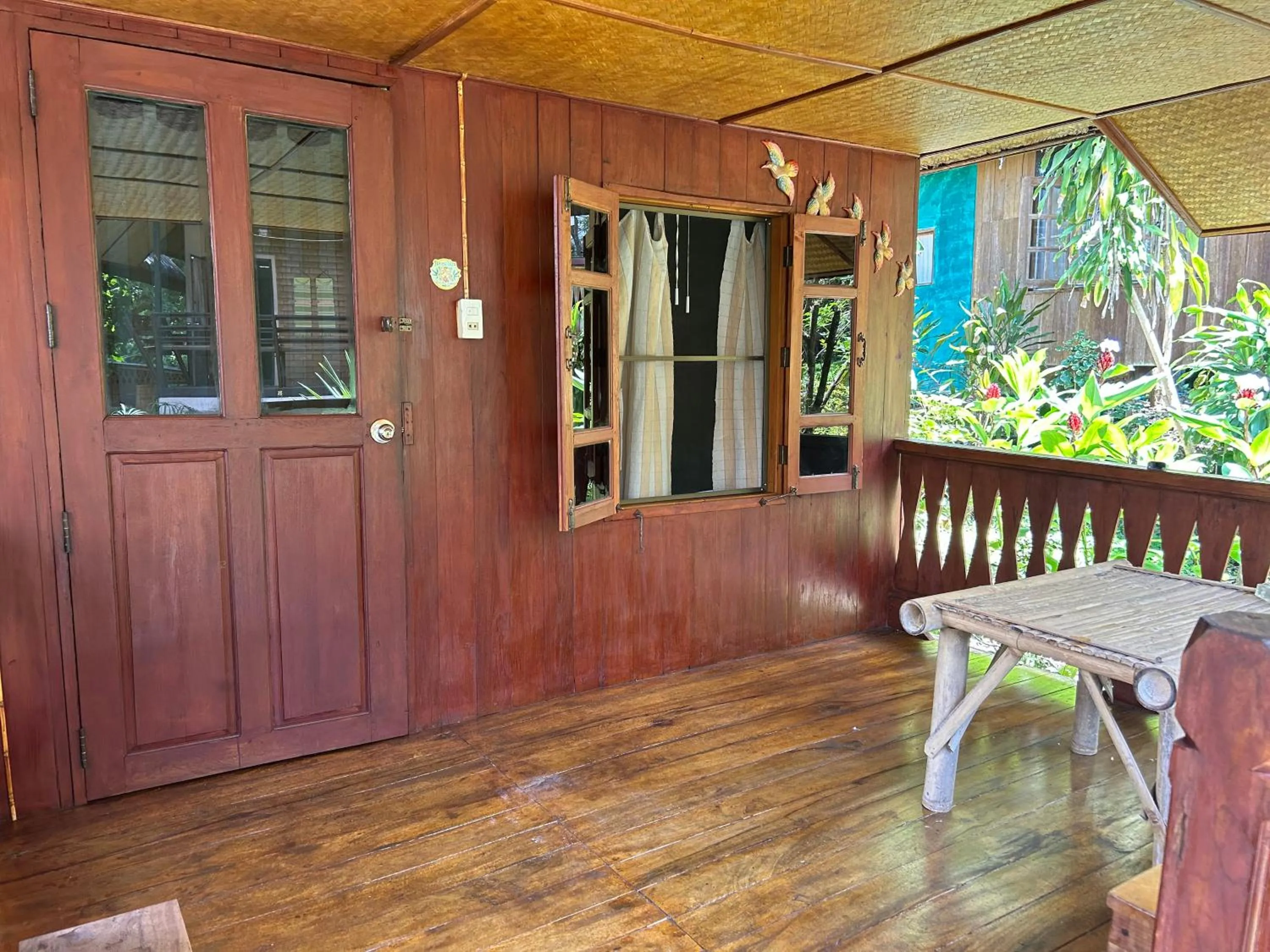 Baan Wisarut Guesthouse