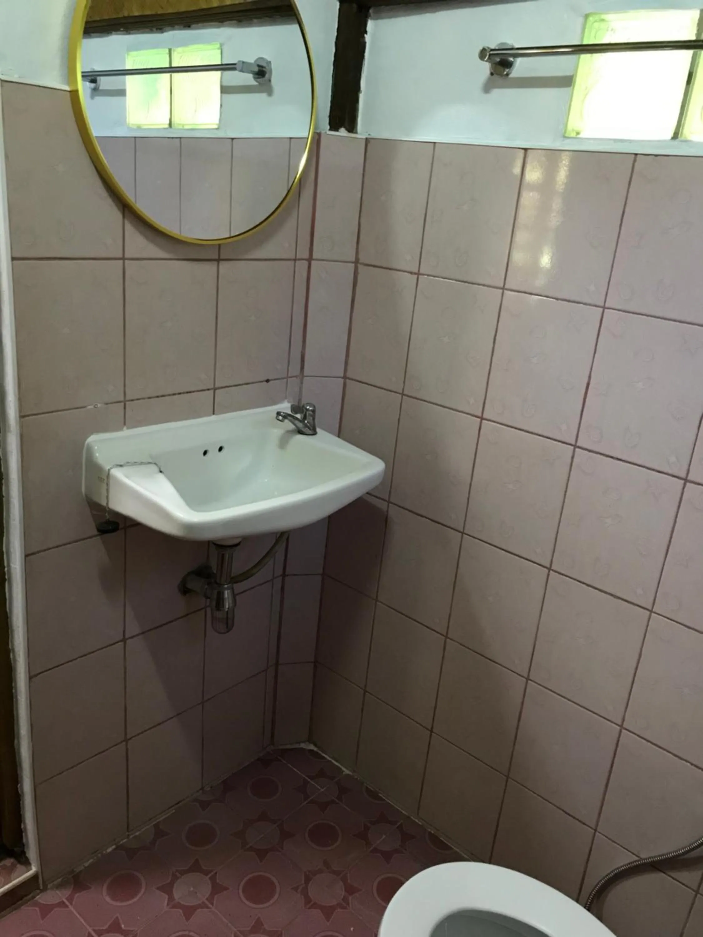 Baan Wisarut Guesthouse