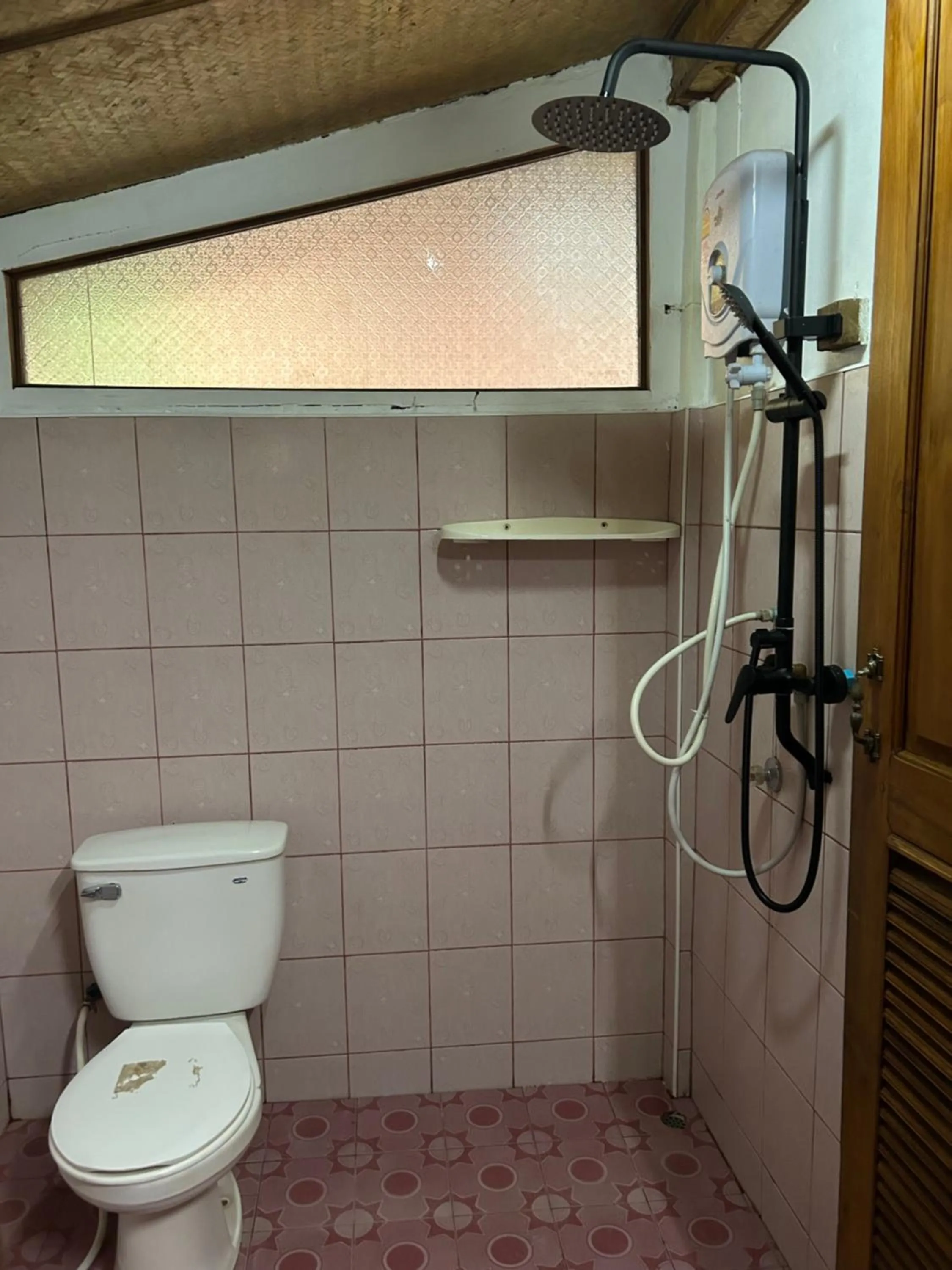 Baan Wisarut Guesthouse