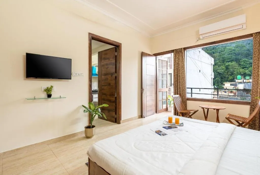 One-Bedroom Premium Apartment - single occupancy in Bonfire Hostels Rishikesh