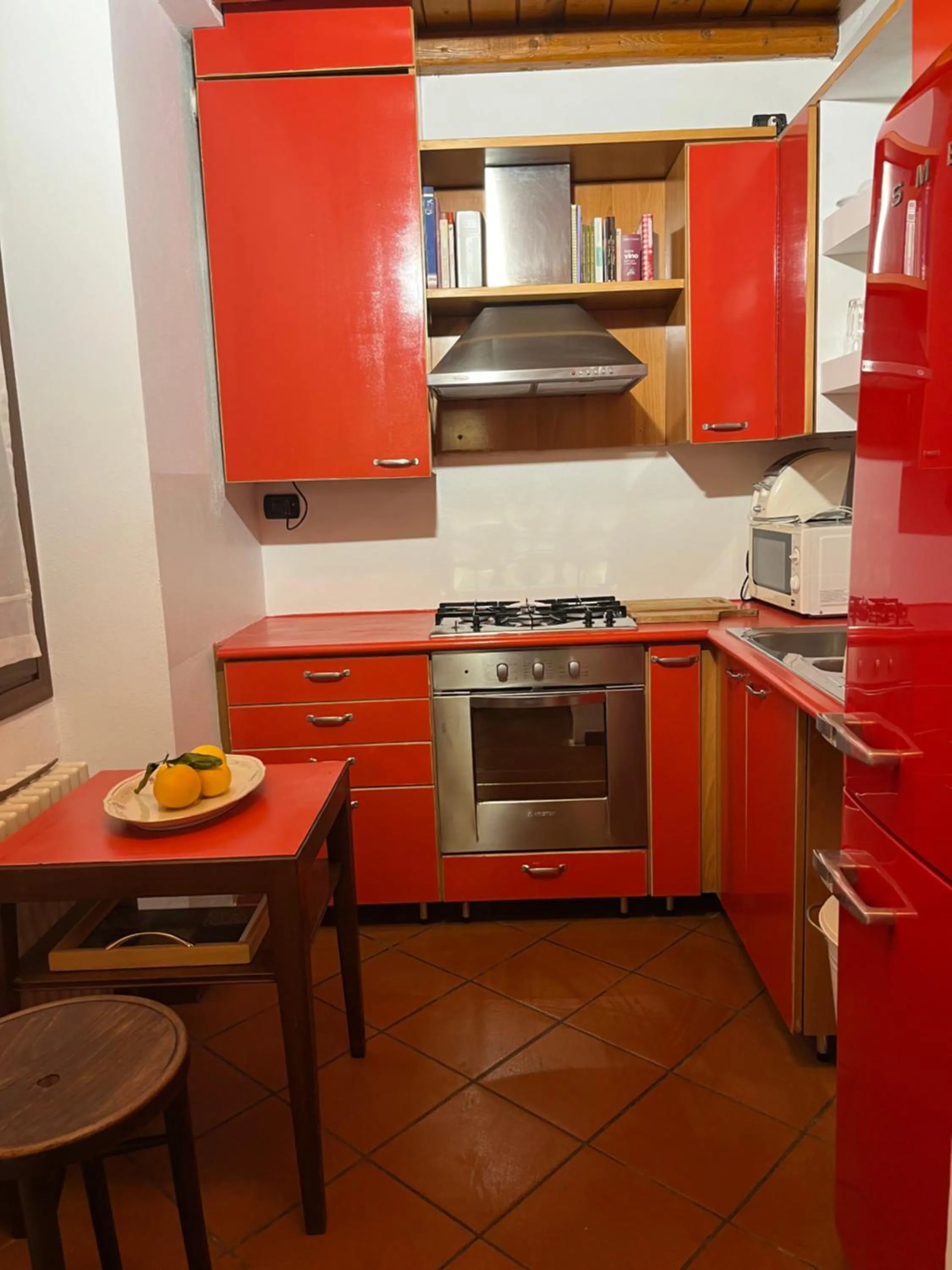Kitchen or kitchenette in Casa Vacanza Castagna