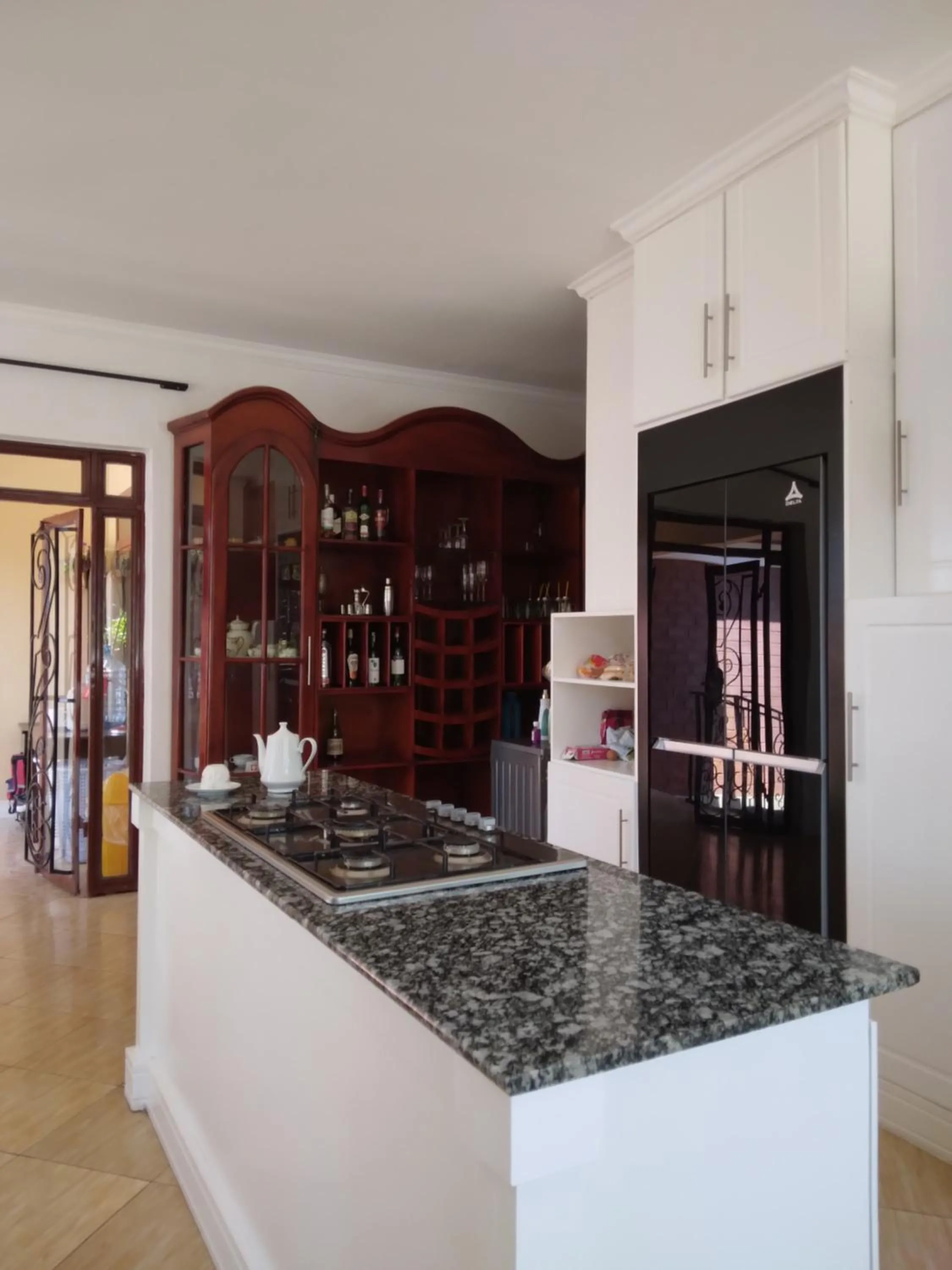 kitchen in Sprunger Avenue - tulia homes