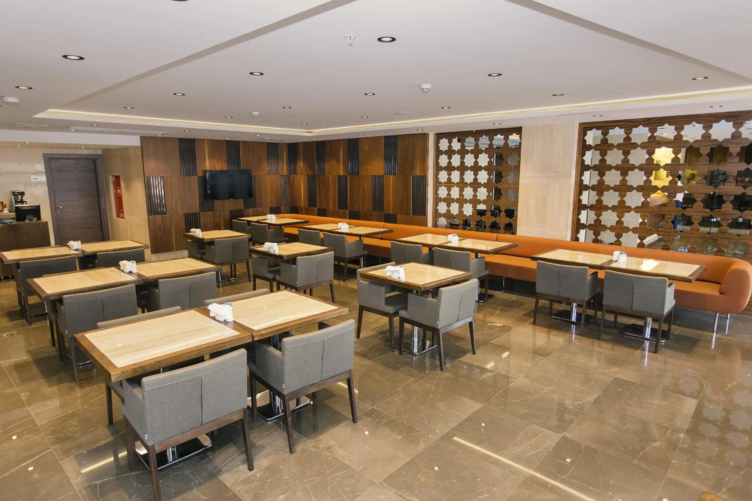 Lounge or bar in Fesa Business Hotel