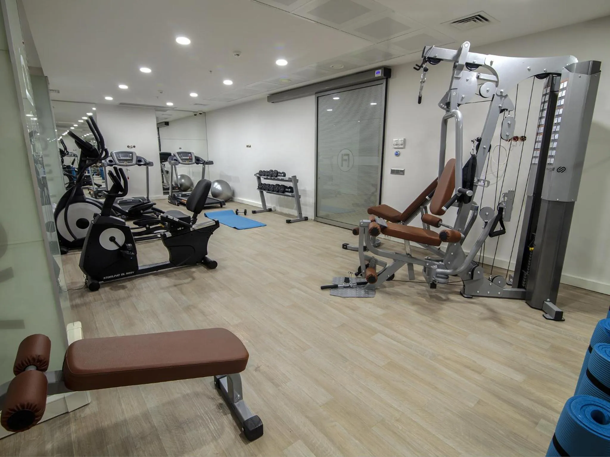 Fitness centre/facilities in Fesa Business Hotel