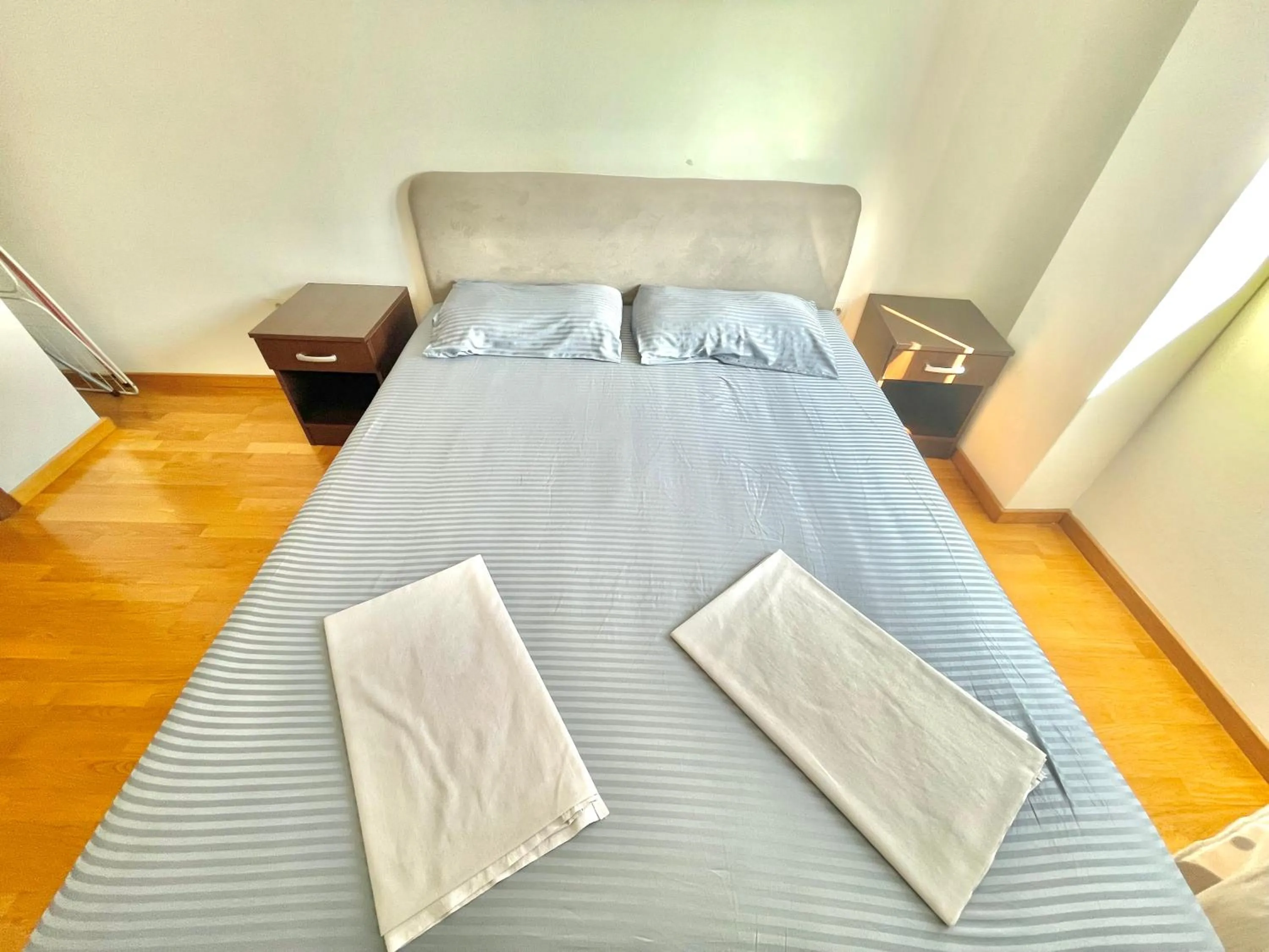 Bedroom, Bed in Comfort Apartments Aleksic