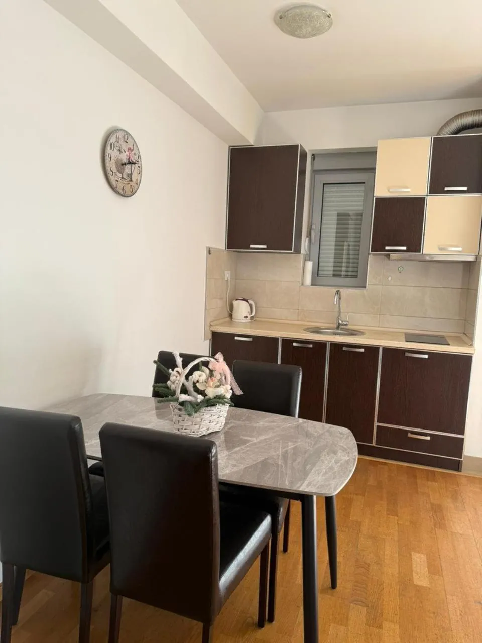 Kitchen or kitchenette in Comfort Apartments Aleksic