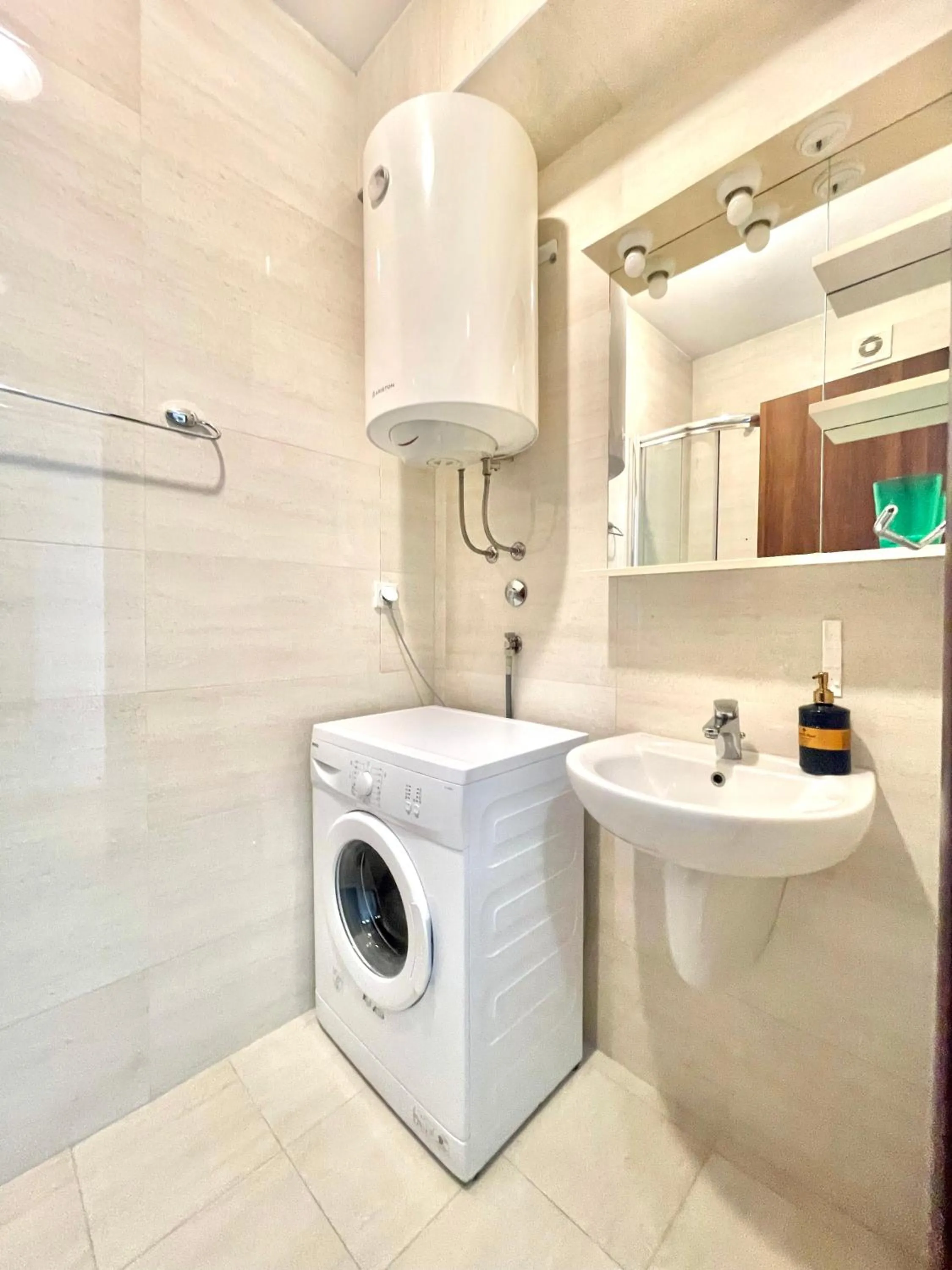 Bathroom in Comfort Apartments Aleksic