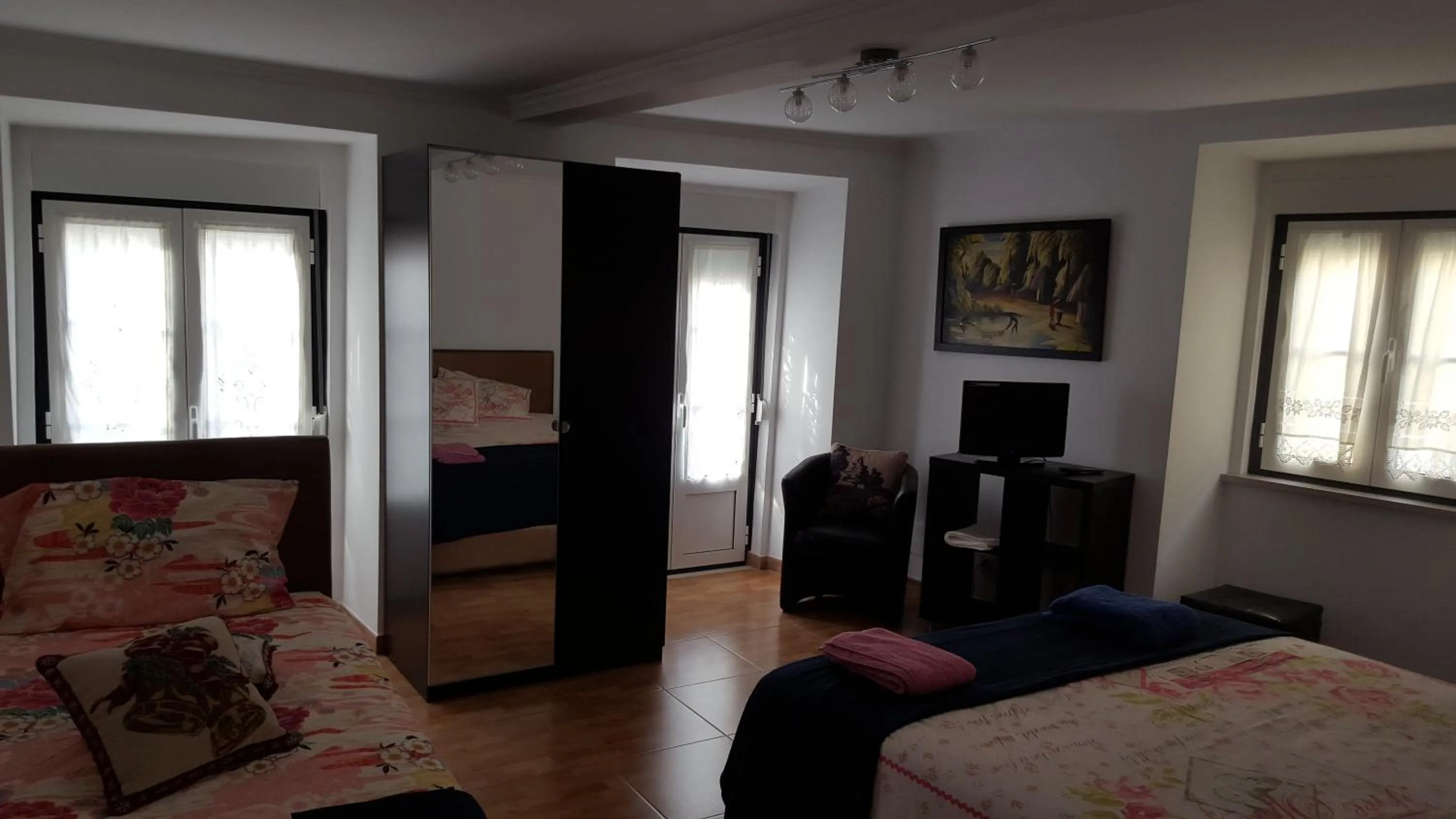 Photo of the whole room, Bed in Encanto da Paz
