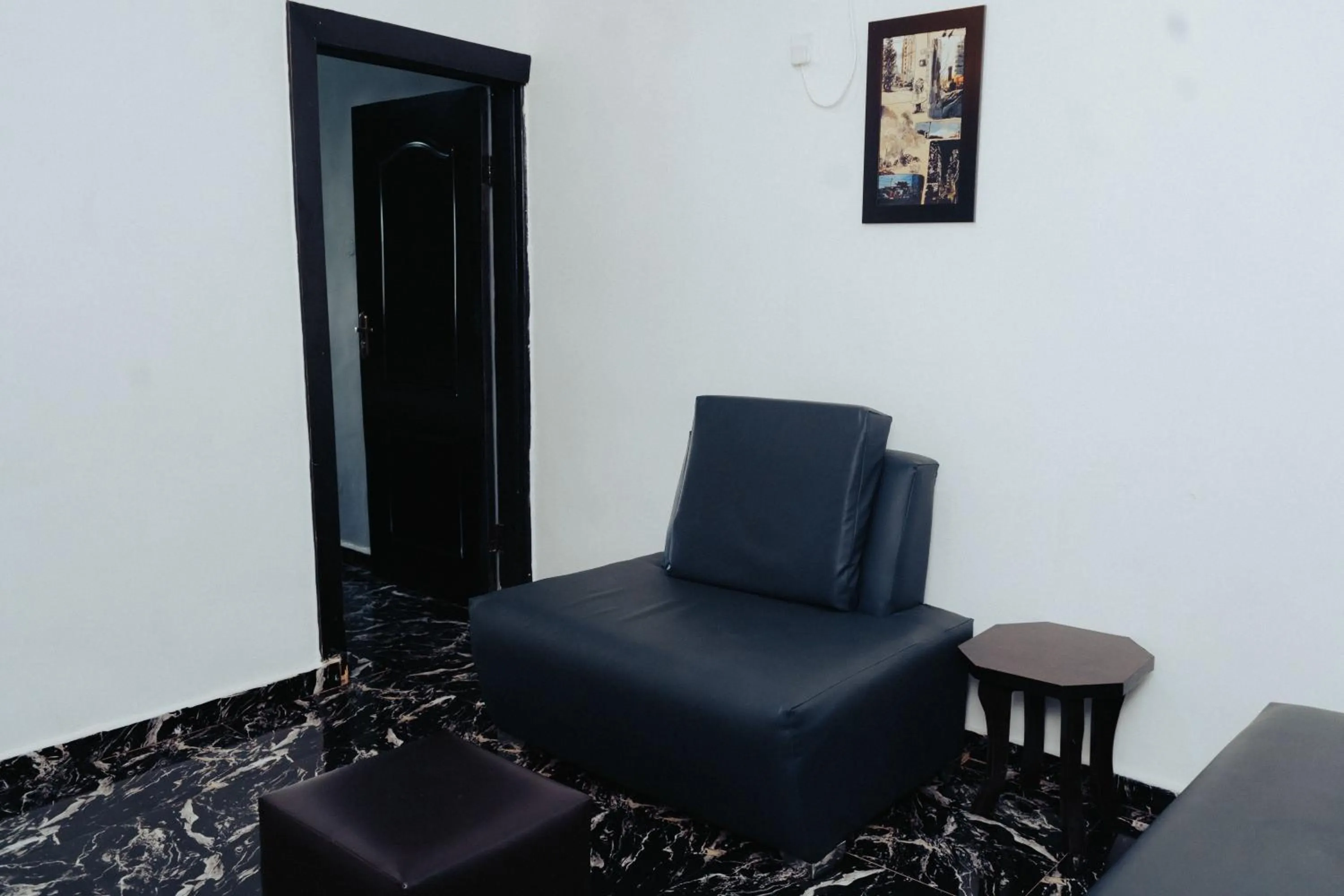 Seating area in Ovic Hotel