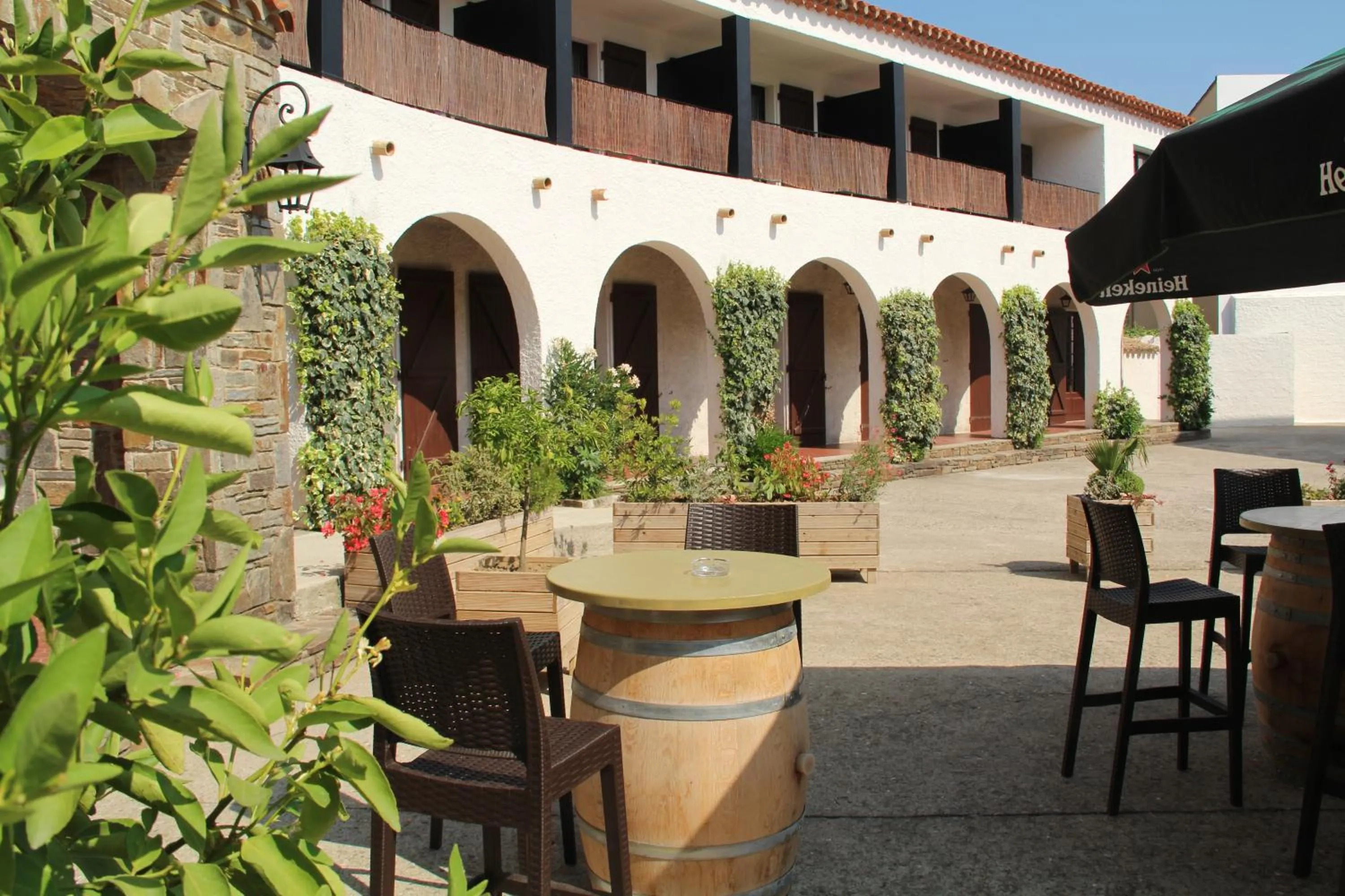 Spring in Logis Hôtel Restaurant Le Top du Roulier