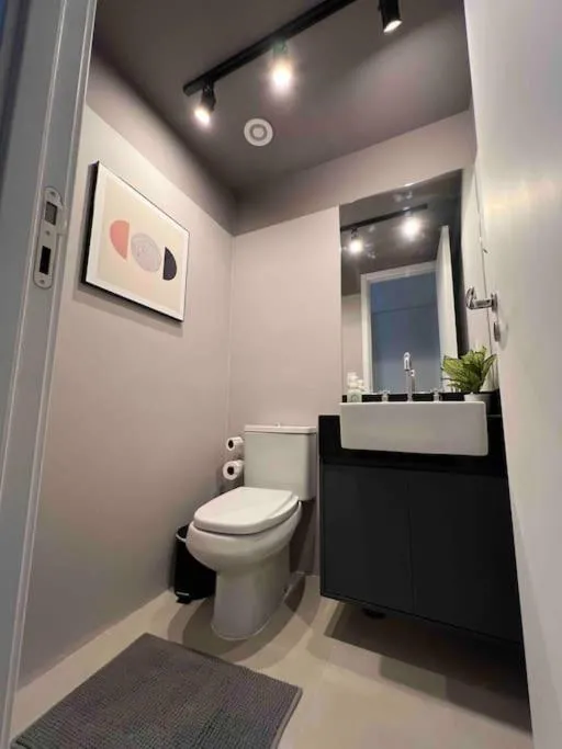Novo, garagem e piscina, moderno ao lado Allianz Park