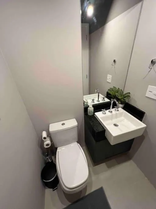 Novo, garagem e piscina, moderno ao lado Allianz Park