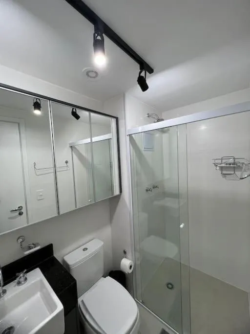 Novo, garagem e piscina, moderno ao lado Allianz Park