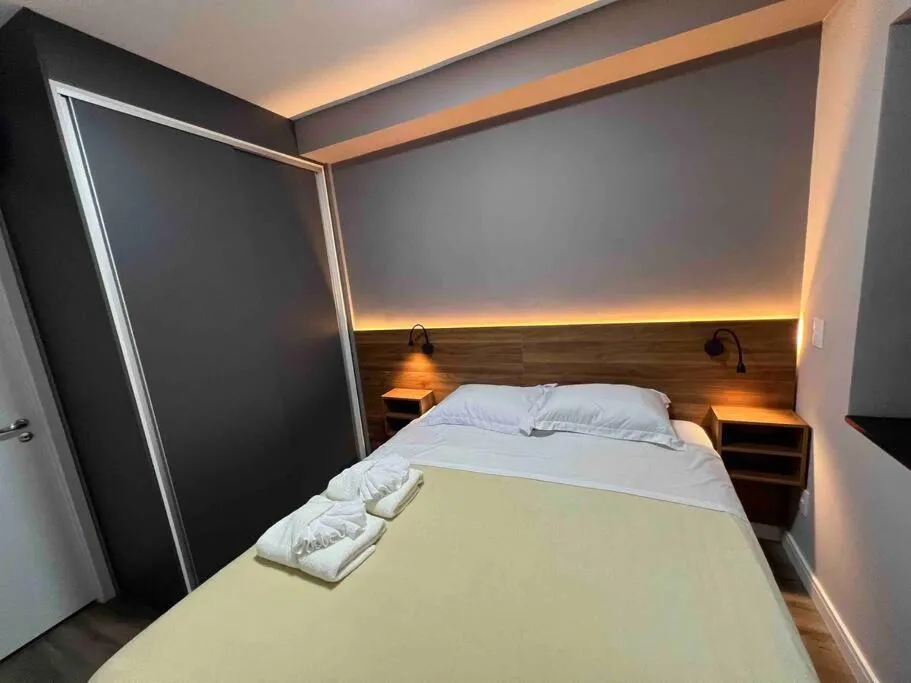 Bed in Novo, garagem e piscina, moderno ao lado Allianz Park