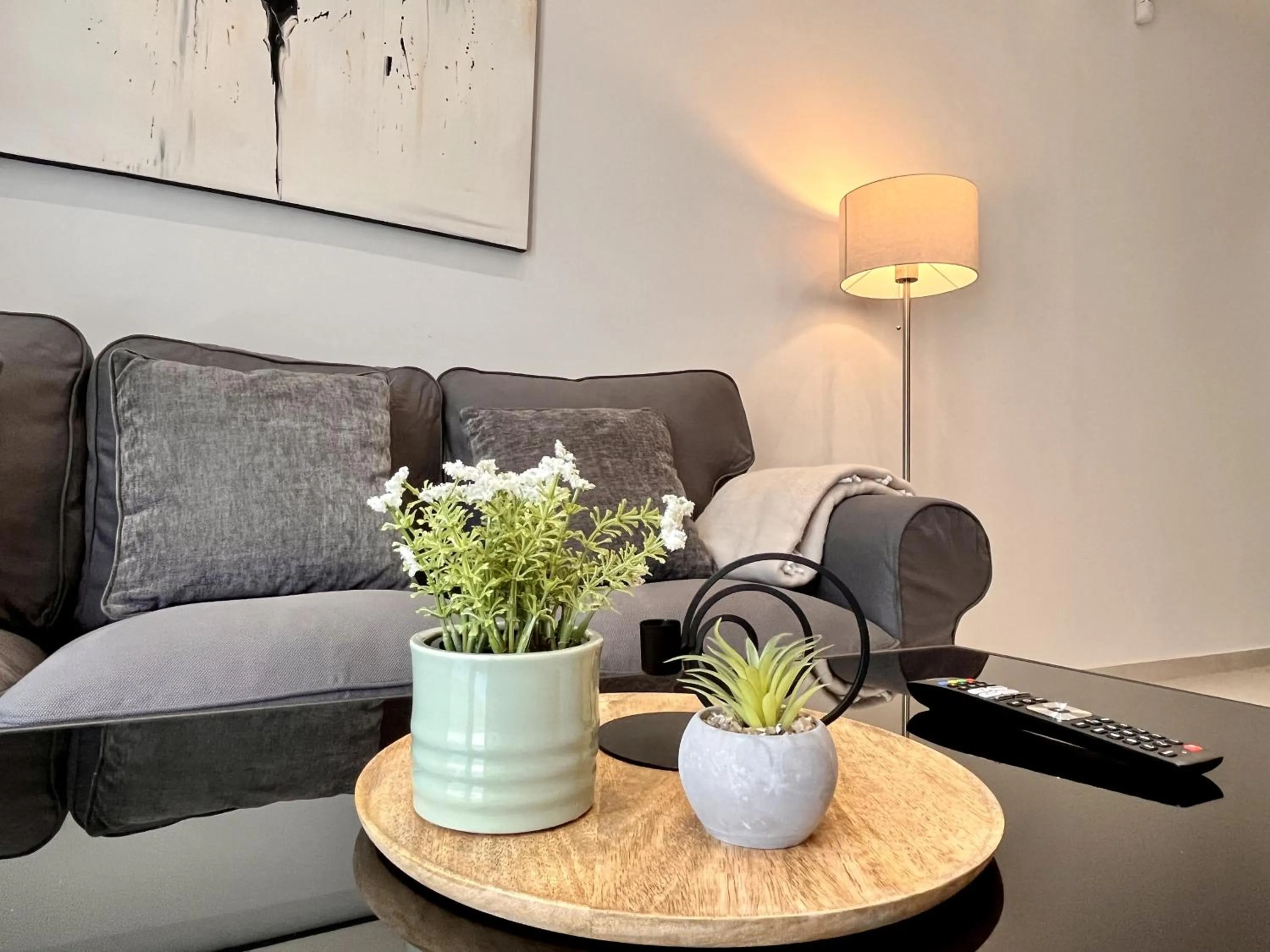 Living room in Chic Getaway Near Stavros Niarchos