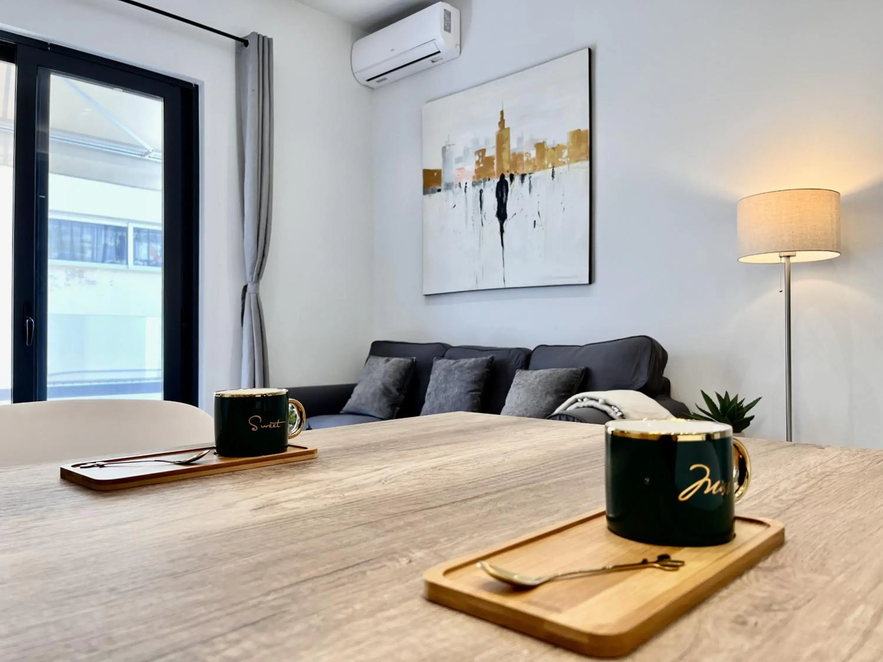 Chic Getaway Near Stavros Niarchos Chic Getaway Near Stavros Niarchos