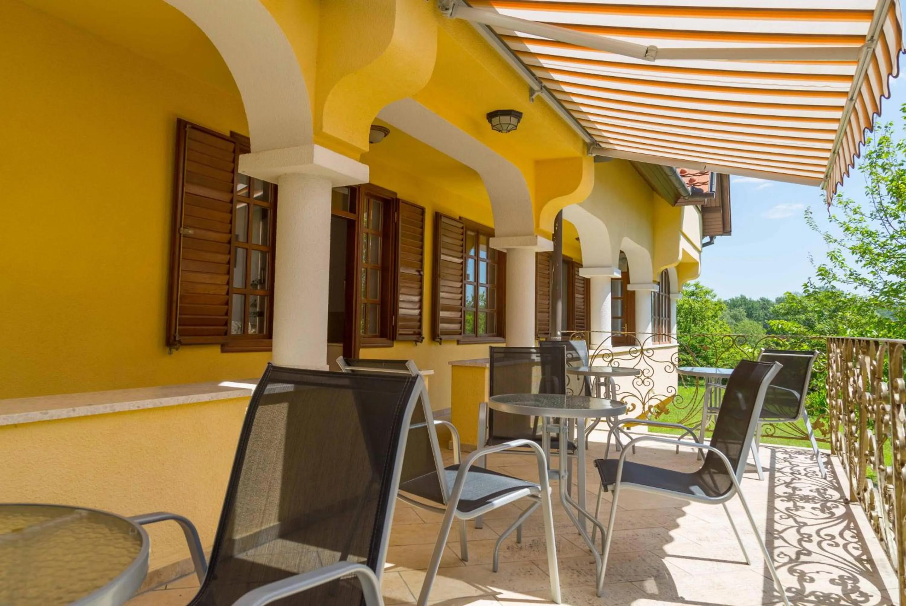 Patio in Arina Villa