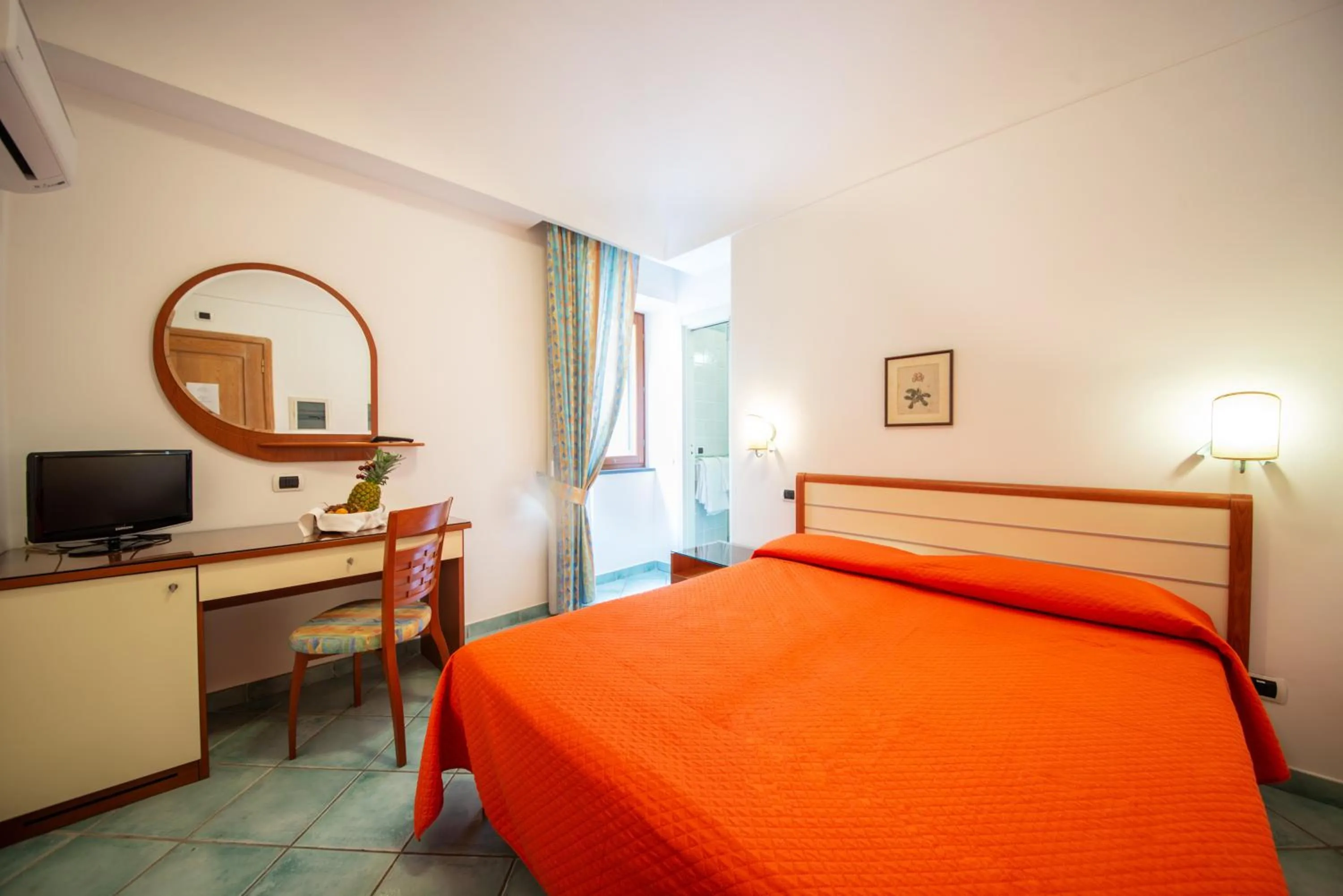 Bedroom, Bed in La Capannina - Hotel & Apartments