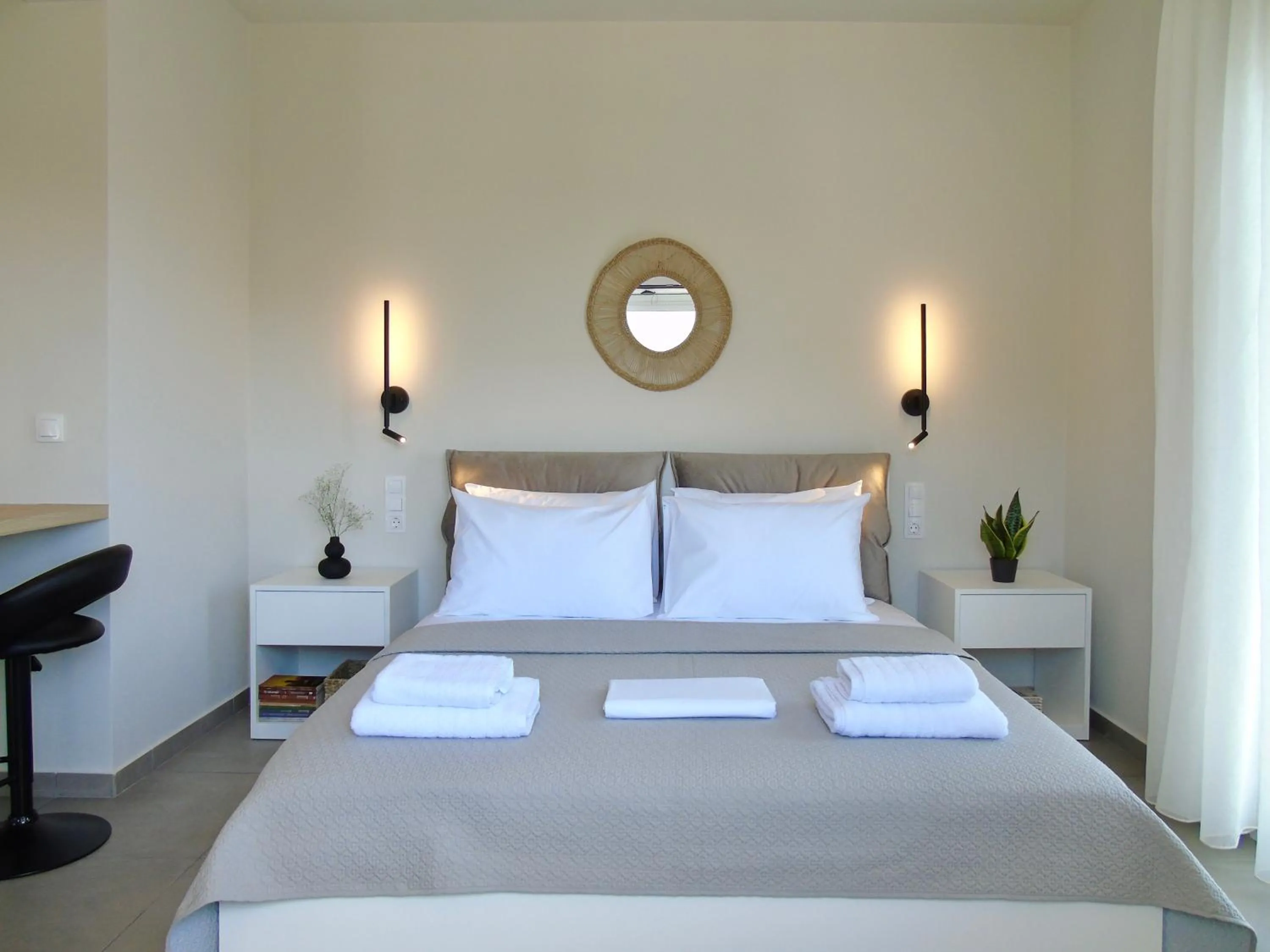 One-Bedroom Apartment - single occupancy in Grey Rose