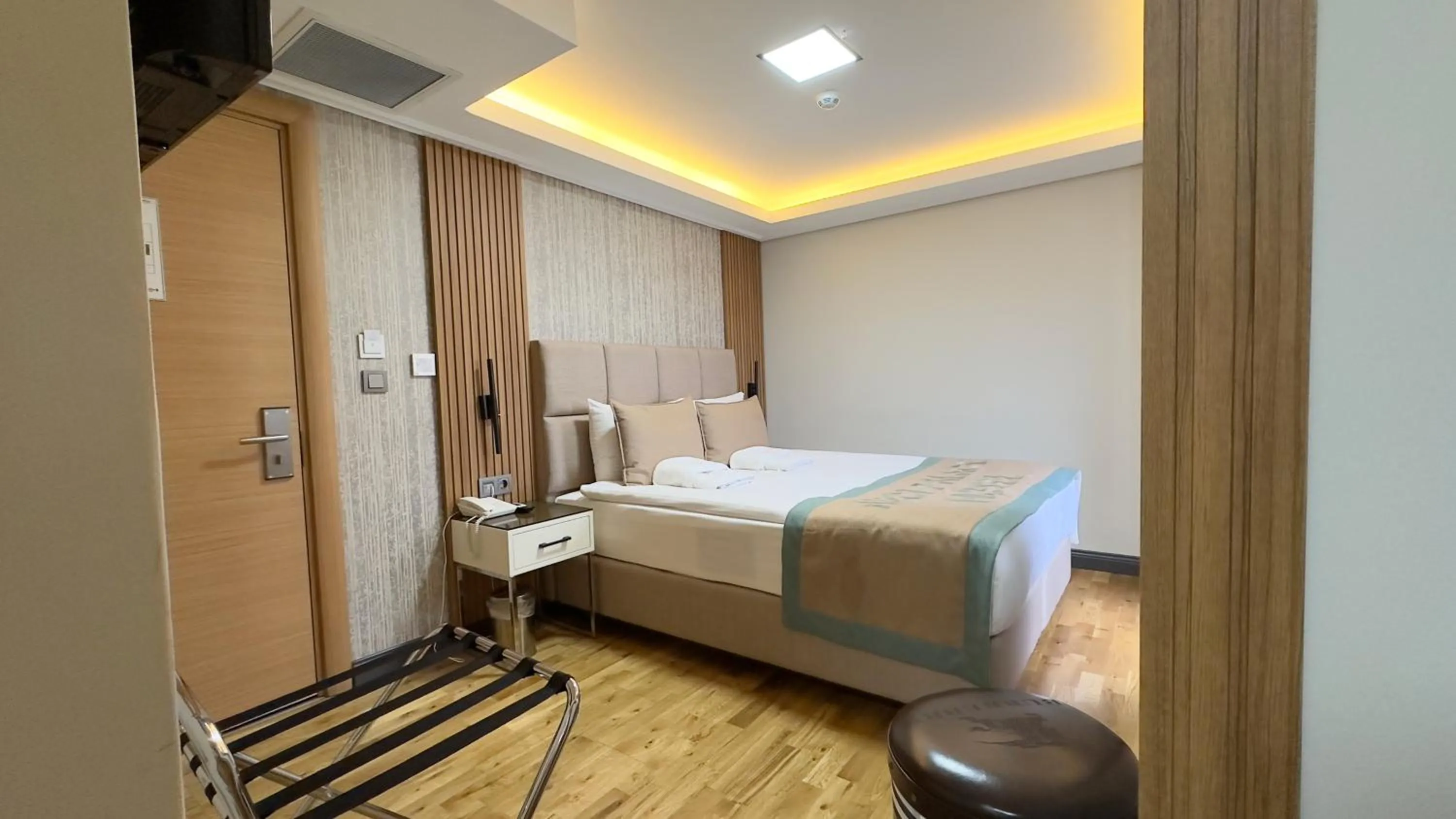 Bed in Avcı Palace Hotel