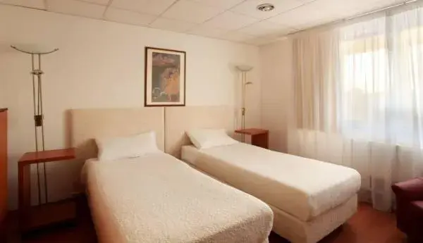 Twin Room - single occupancy in Sós Motel Twin Room - single occupancy in Sós Motel