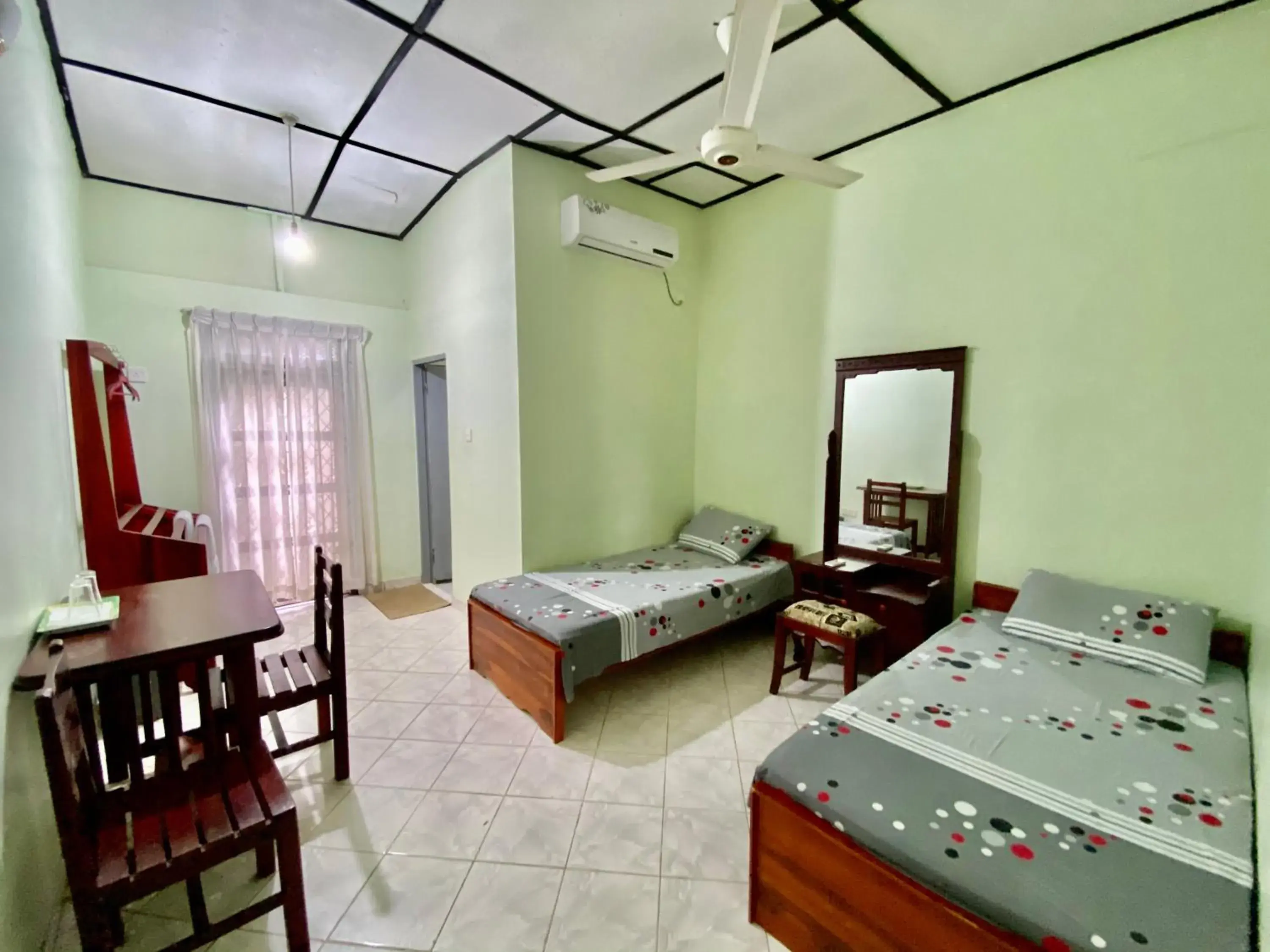 Twin Room with Garden View in Green Villa Twin Room with Garden View in Green Villa