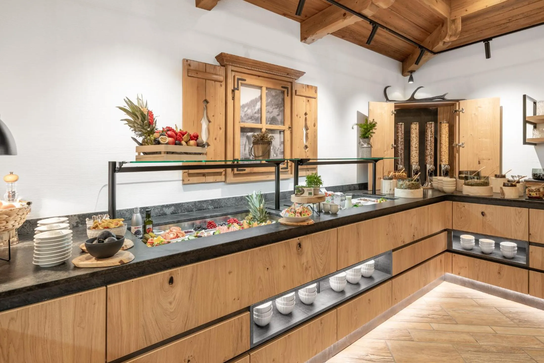 Buffet breakfast in Landhotel Untermüllnergut