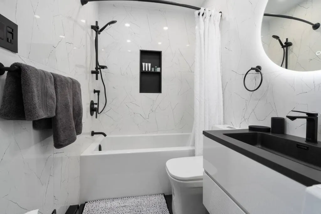 Bathroom in Downtown Luxe: Metro, King Bed, Parking, Sleeps 6