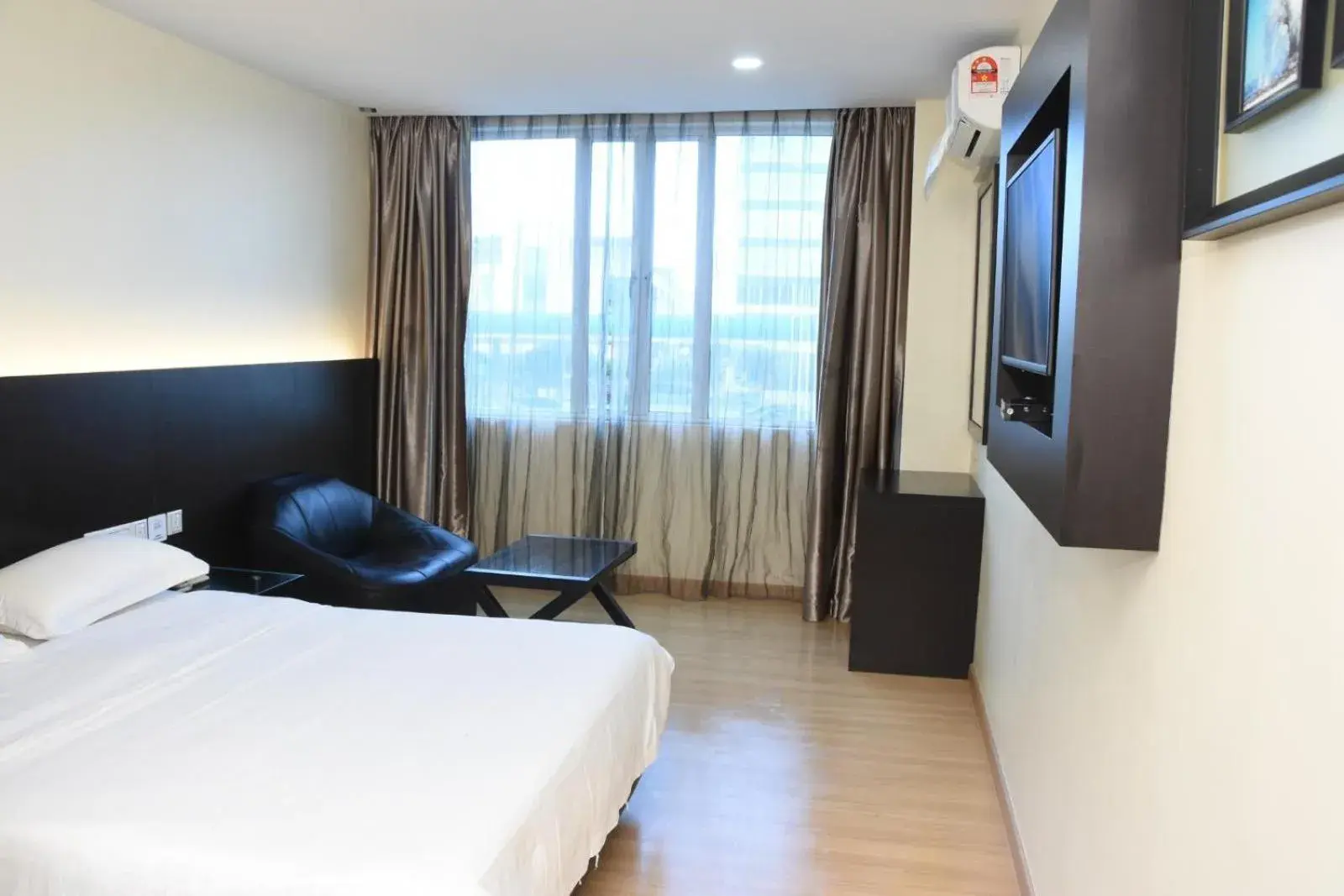 Bed in H-5 INN Bed in H-5 INN