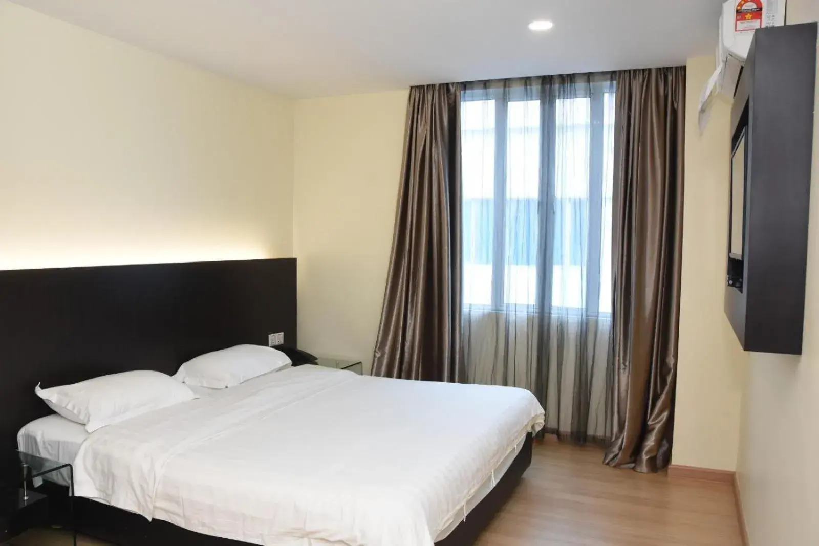 Bed in H-5 INN Bed in H-5 INN