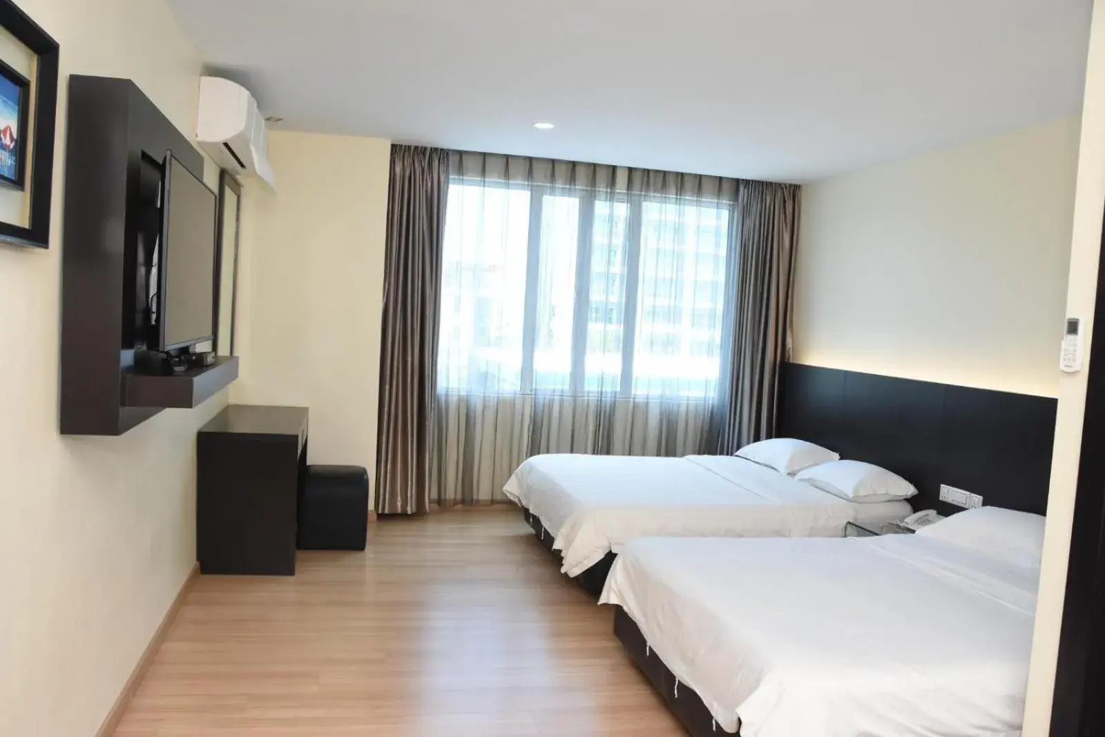 Bed in H-5 INN Bed in H-5 INN