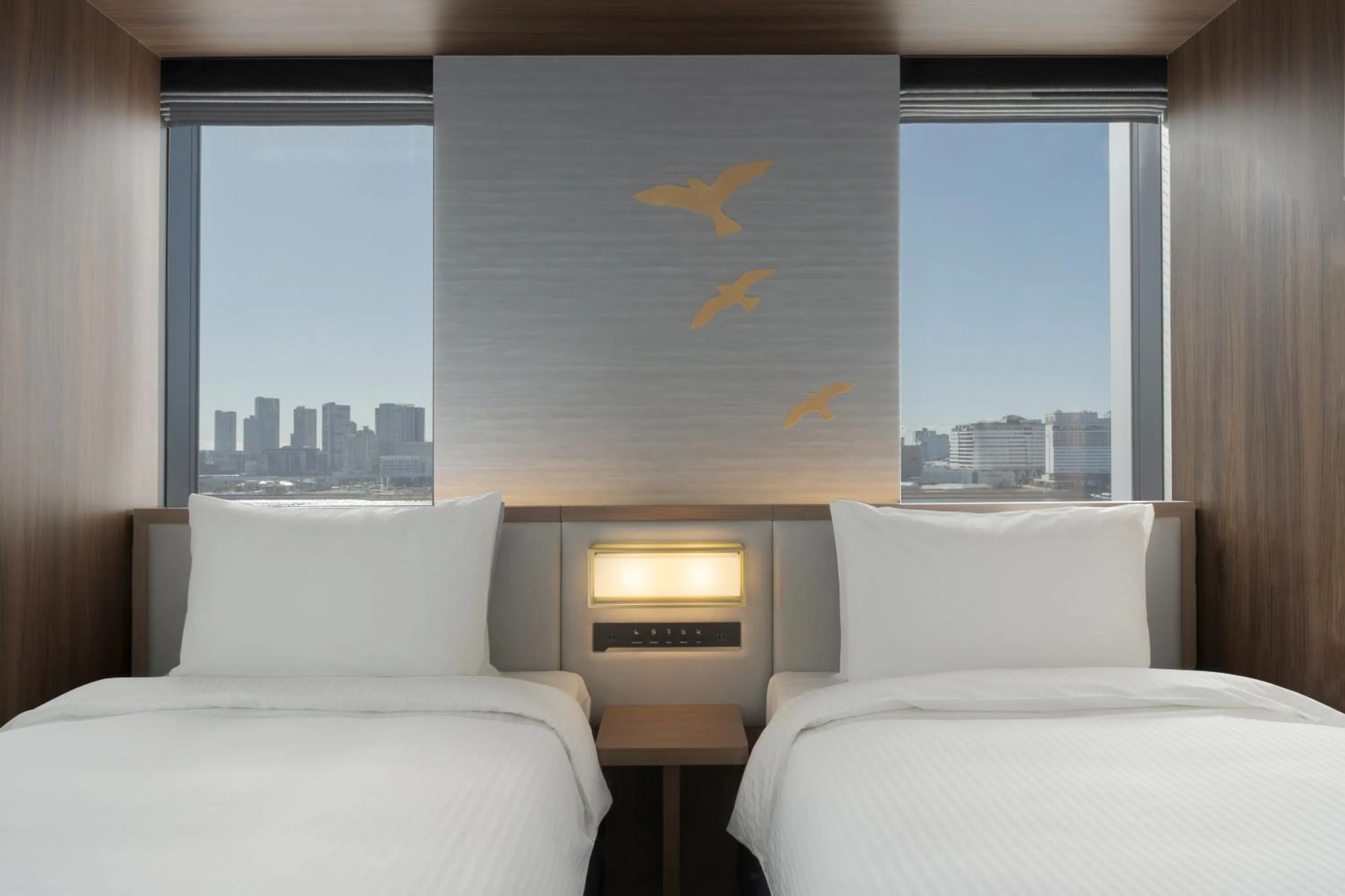 Photo of the whole room, Bed in Premier hotel -CABIN PRESIDENT- Tokyo