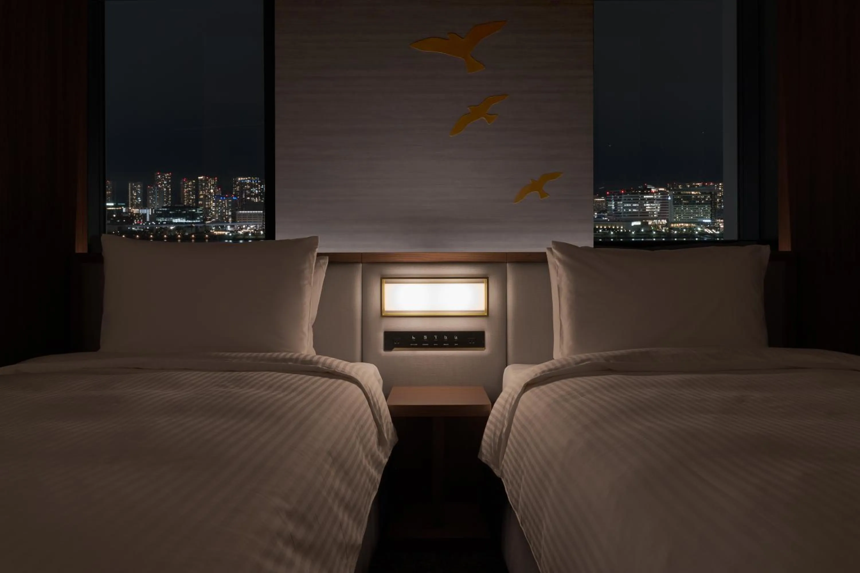 Photo of the whole room, Bed in Premier hotel -CABIN PRESIDENT- Tokyo