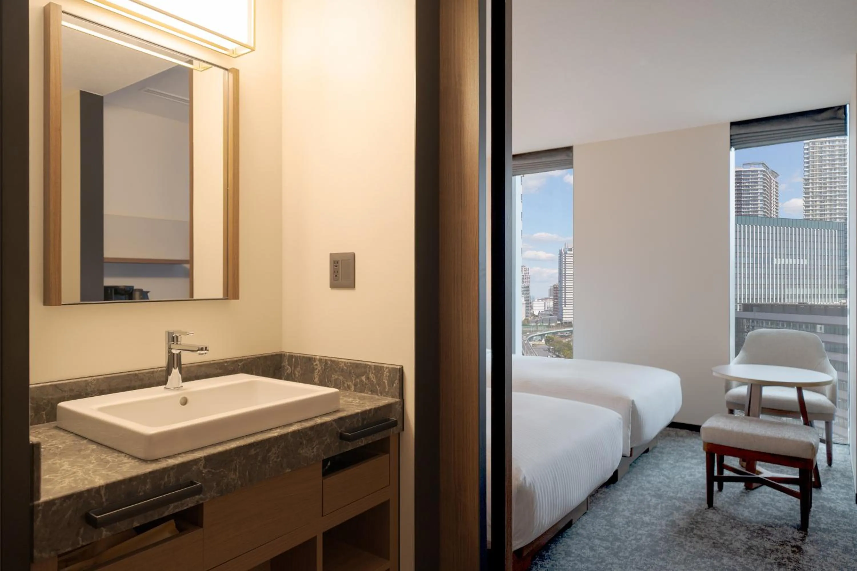 Photo of the whole room, Bed in Premier hotel -CABIN PRESIDENT- Tokyo