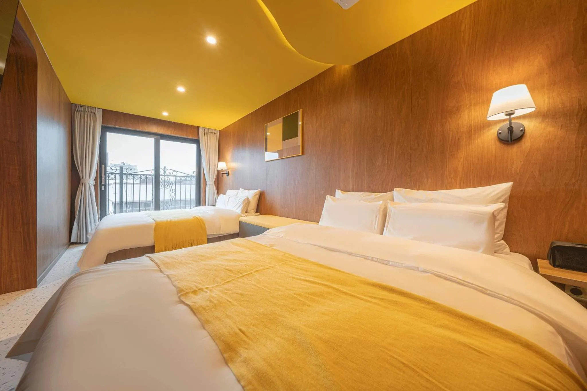 Bed in Nouvelle Hotel Seoul Itaewon by Aank