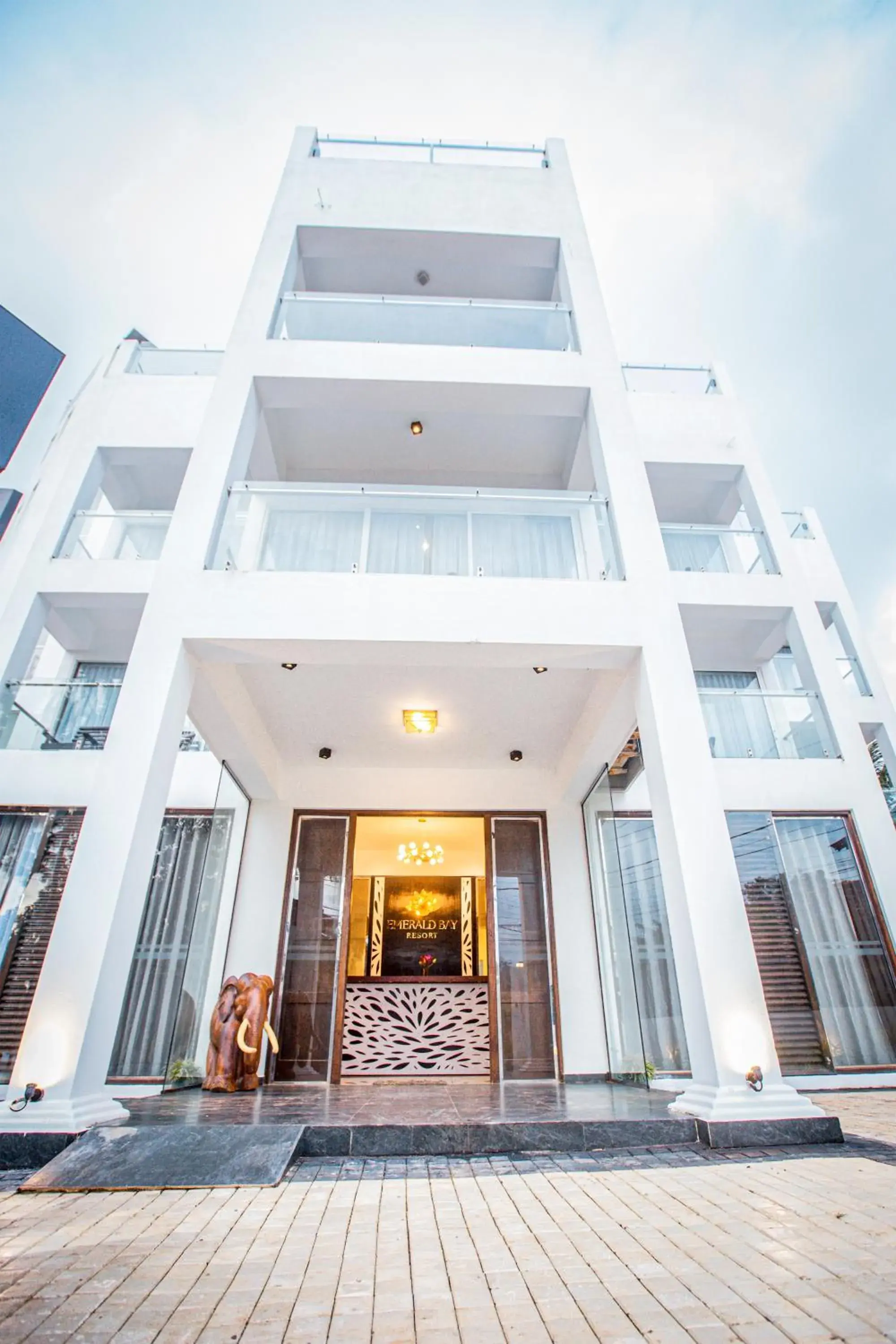 Property building in Emerald Bay Resort Mirissa Property building in Emerald Bay Resort Mirissa