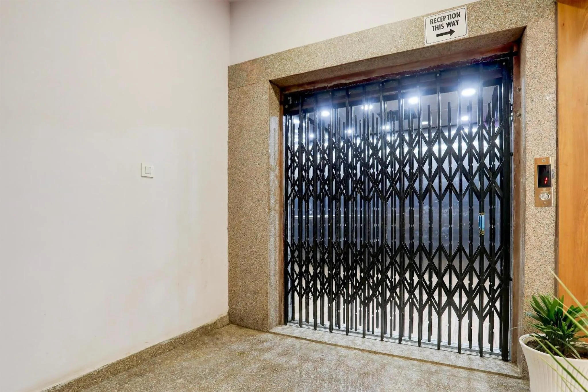 Lobby or reception in FabHotel Oriental