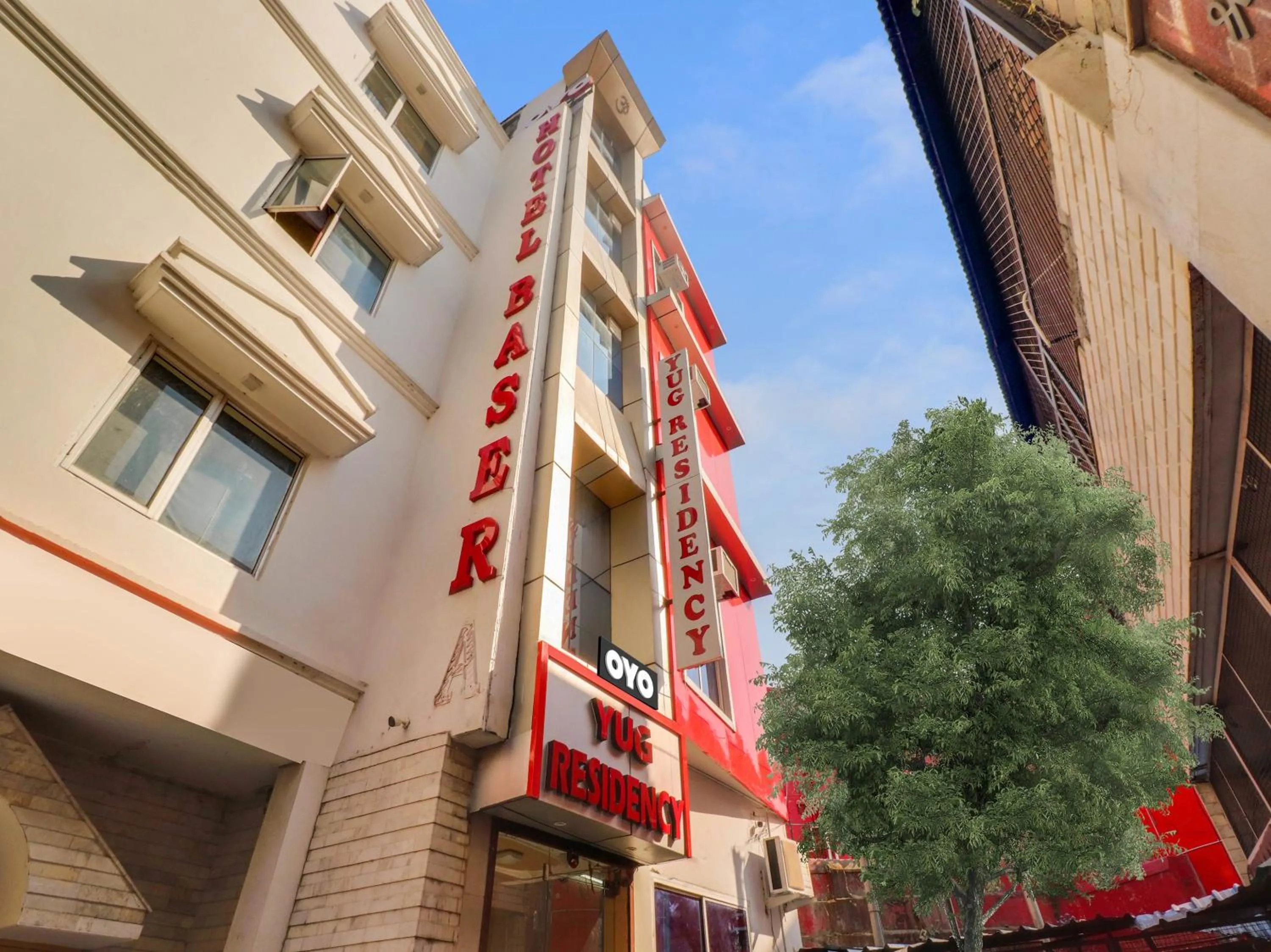 Facade/entrance in Hotel O by OYO Yug Residency