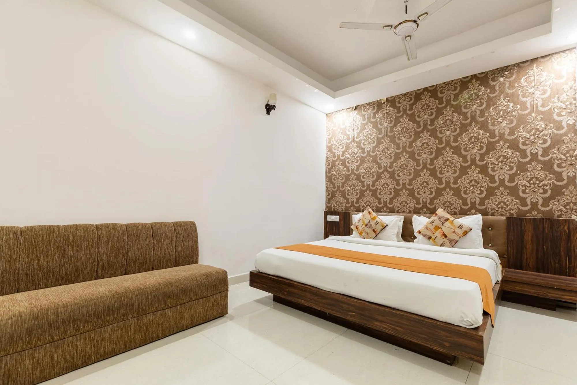 Seating area, Bed in FabHotel Ocean Pearl
