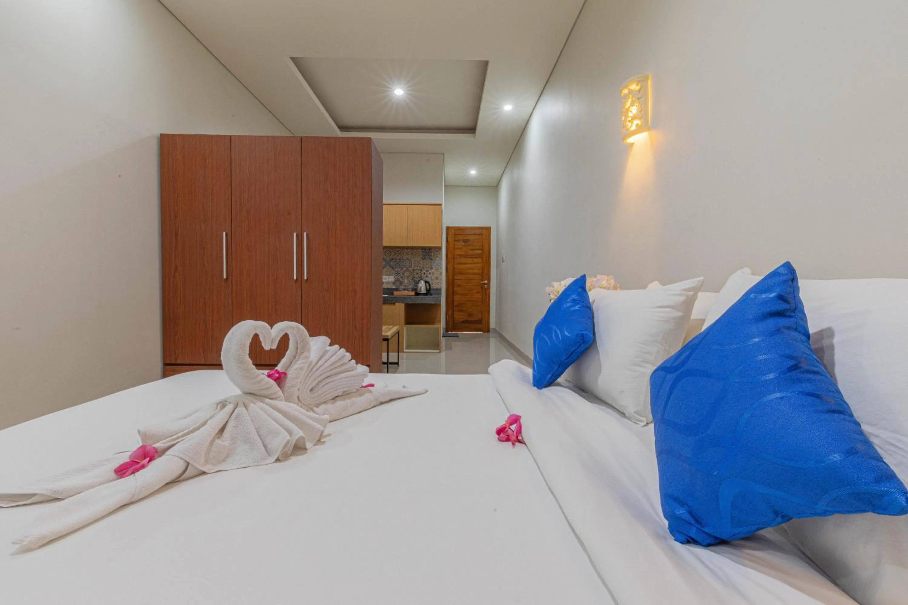 Bed in Candra Loka Studio & Apartment by The Loka