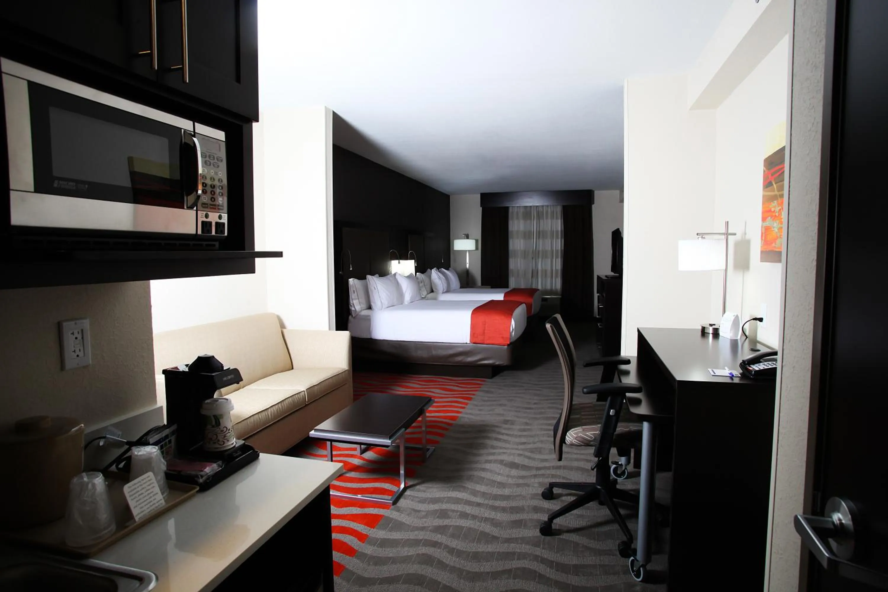 Photo of the whole room, Bed in Holiday Inn Express & Suites Monroe by IHG