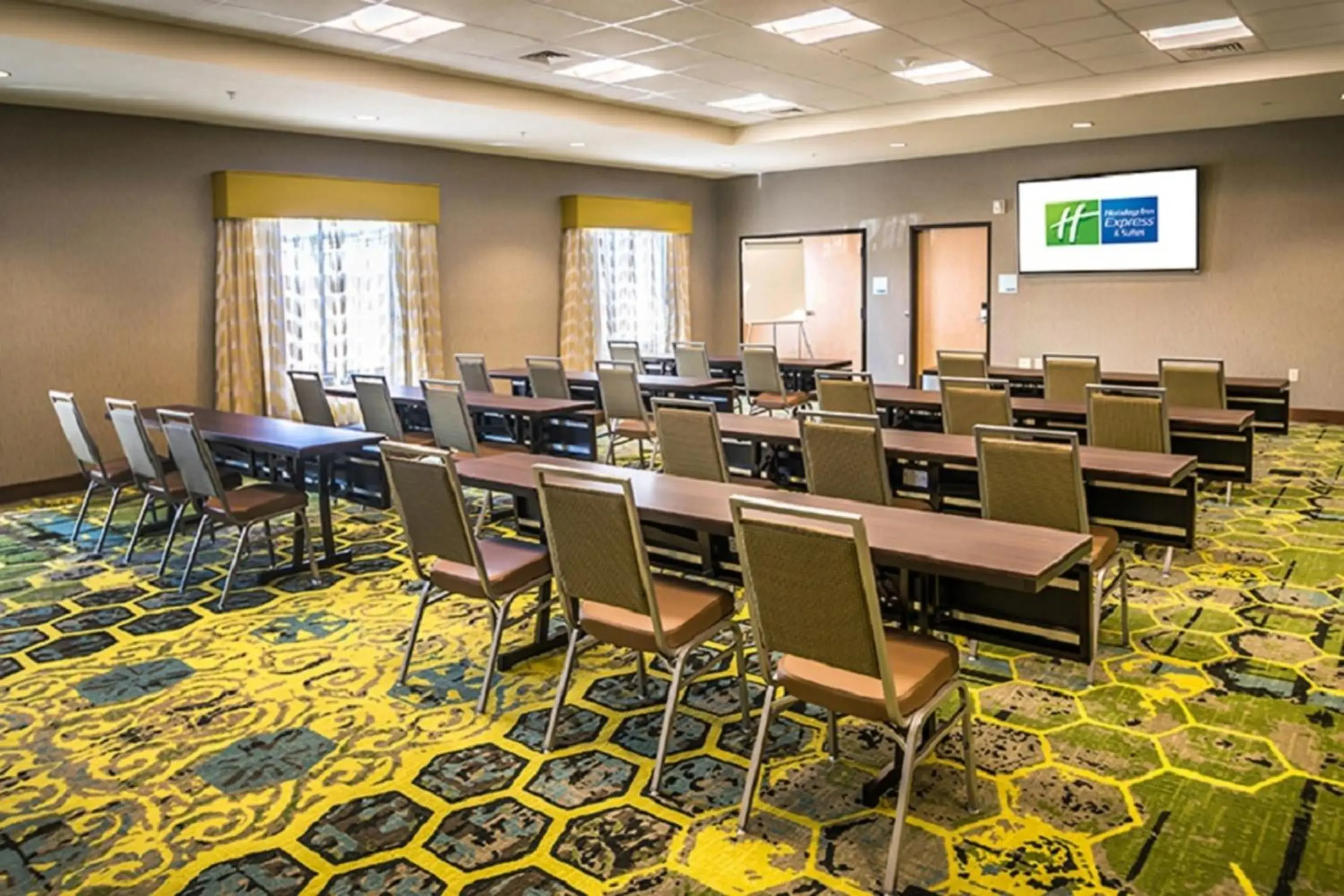 Meeting/conference room in Holiday Inn Express & Suites Salt Lake City South-Murray