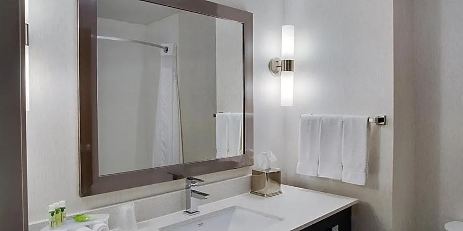 Holiday Inn Express Sidney by IHG