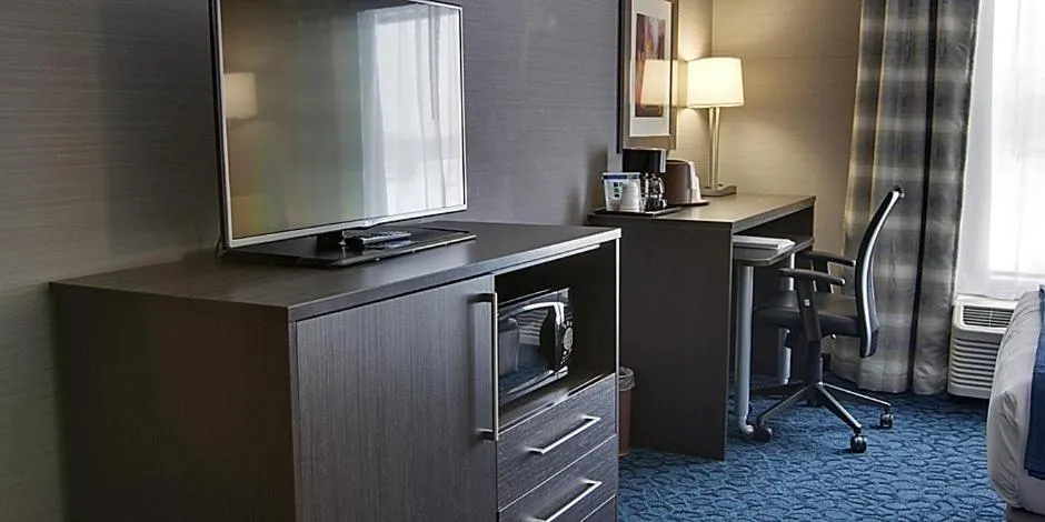 Holiday Inn Express Sidney by IHG
