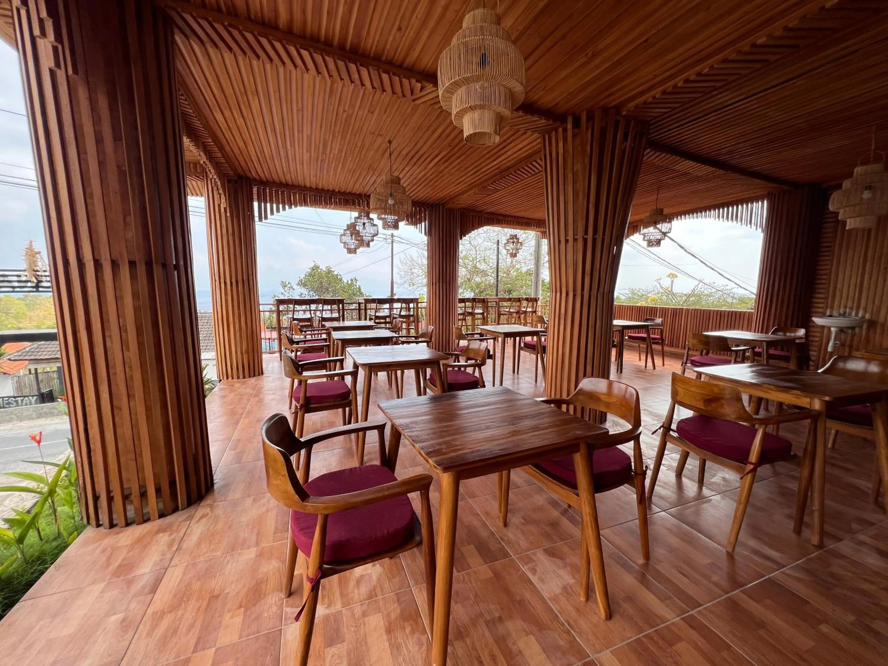 Restaurant/places to eat in Grand Yuna Hotel Nusa Penida