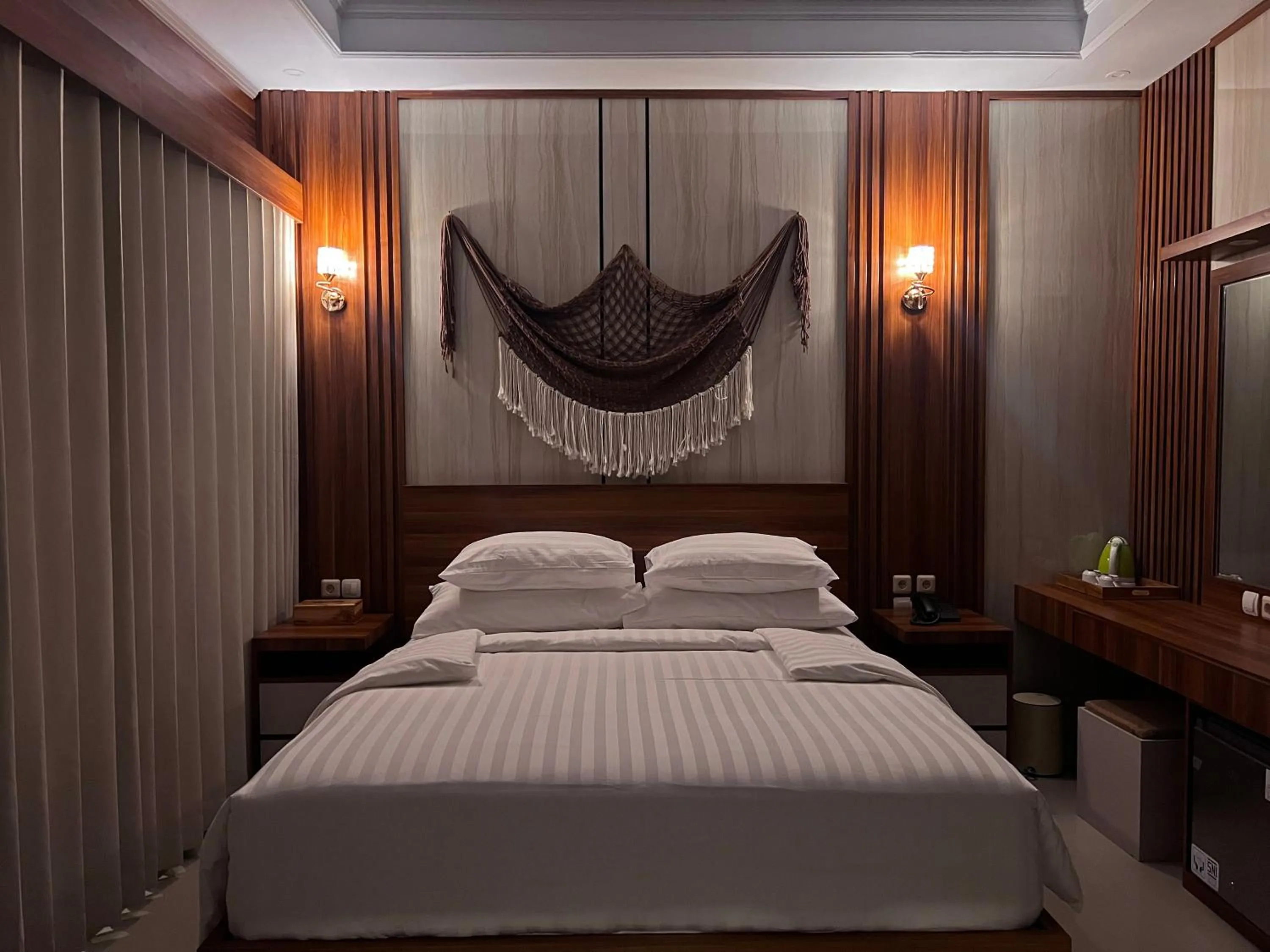 Bedroom, Bed in Grand Yuna Hotel Nusa Penida