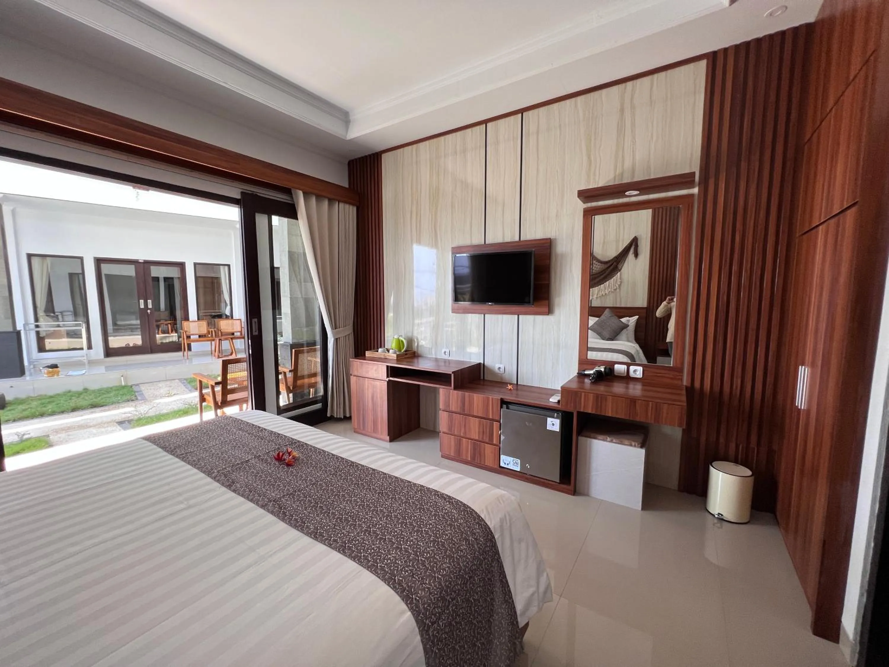Bedroom, Bed in Grand Yuna Hotel Nusa Penida