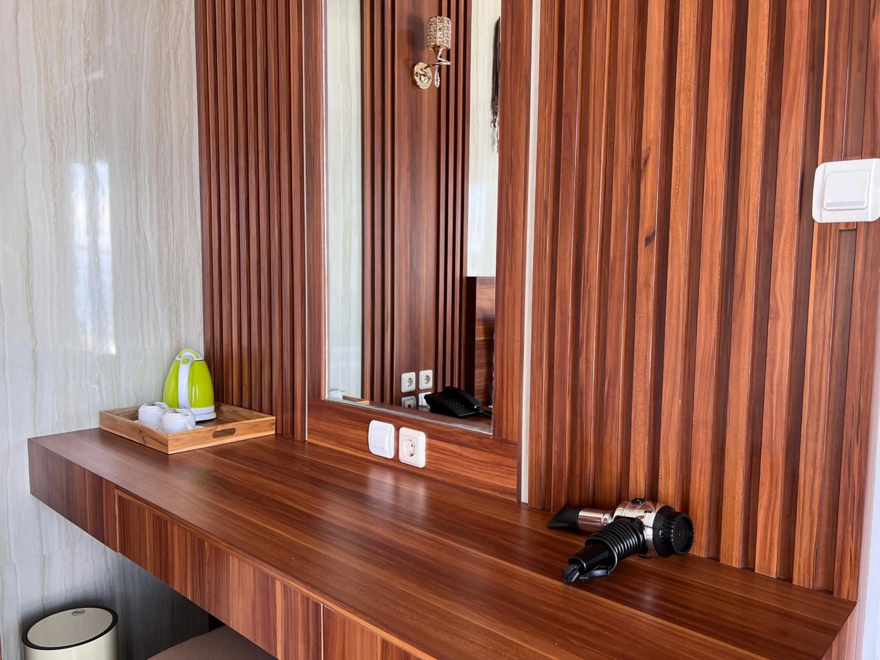 Coffee/tea facilities in Grand Yuna Hotel Nusa Penida